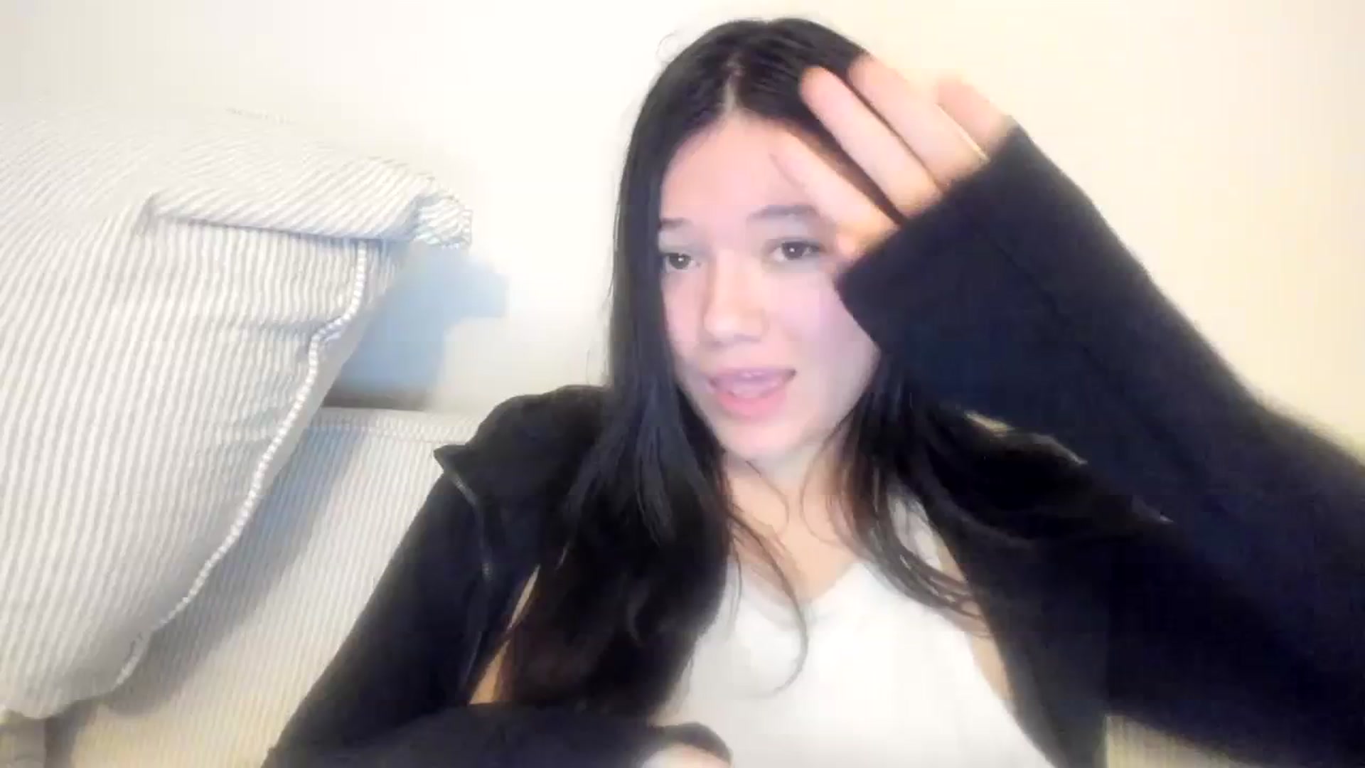 Gallery image thumbnail from imava's myfreecams stream on, 11/13/2023, 11:51 image 1 of 20