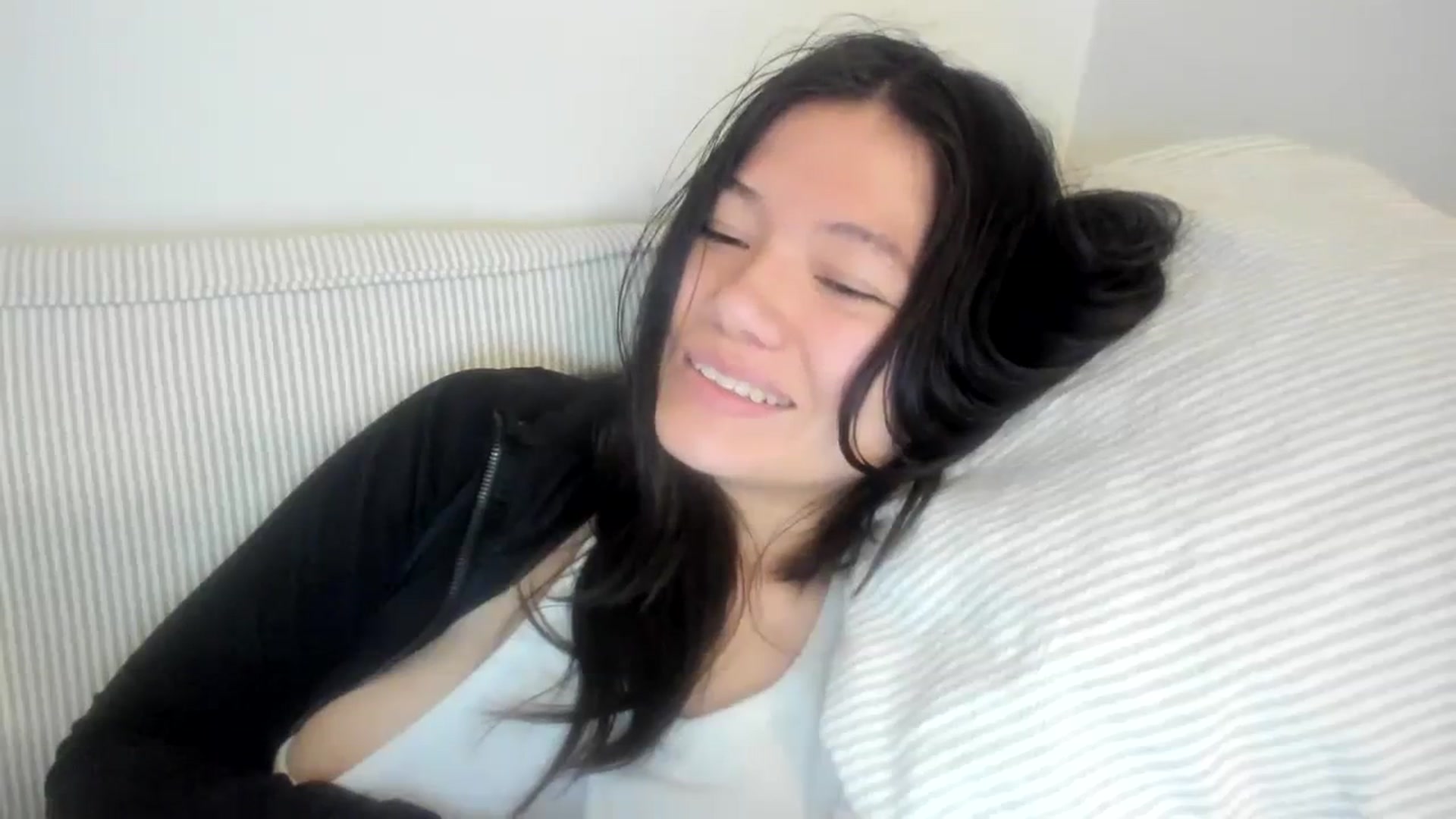 Gallery image thumbnail from imava's myfreecams stream on, 11/13/2023, 13:56 image 13 of 20