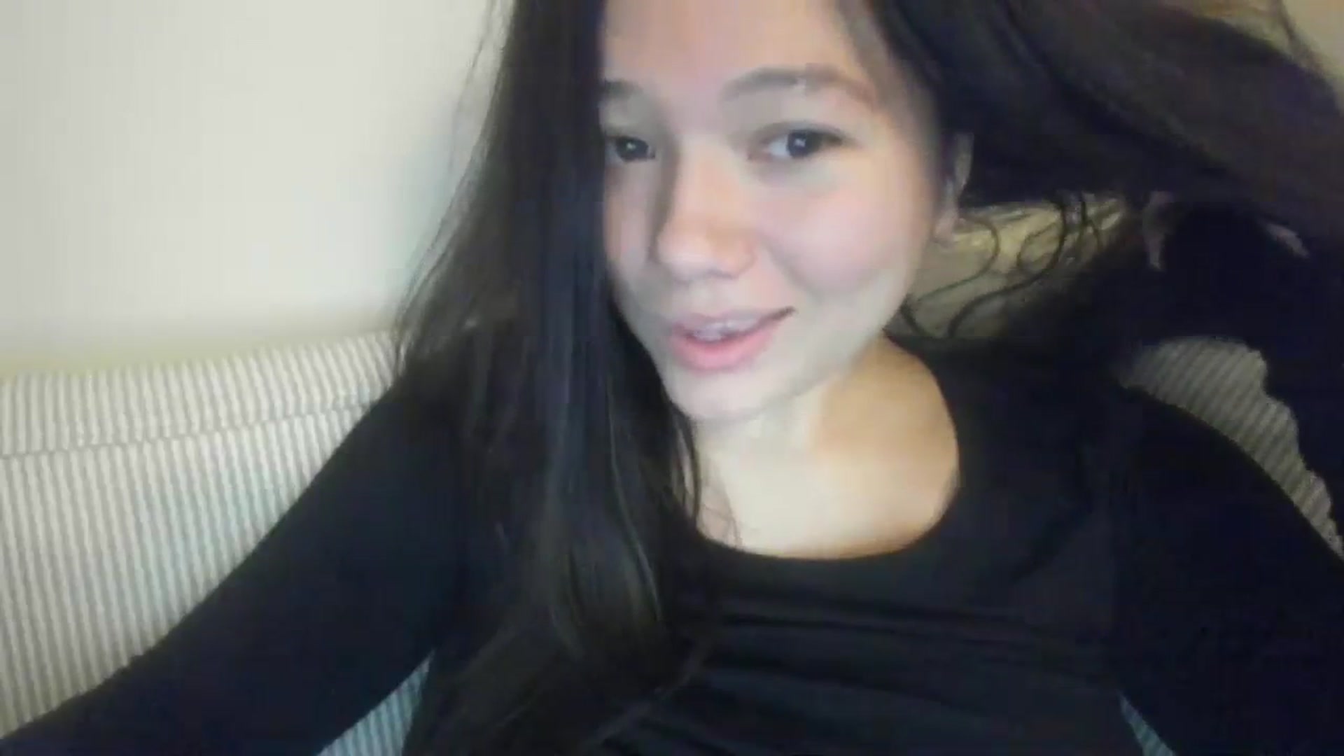 Gallery image thumbnail from imava's myfreecams stream on, 11/16/2023, 09:30 image 16 of 20