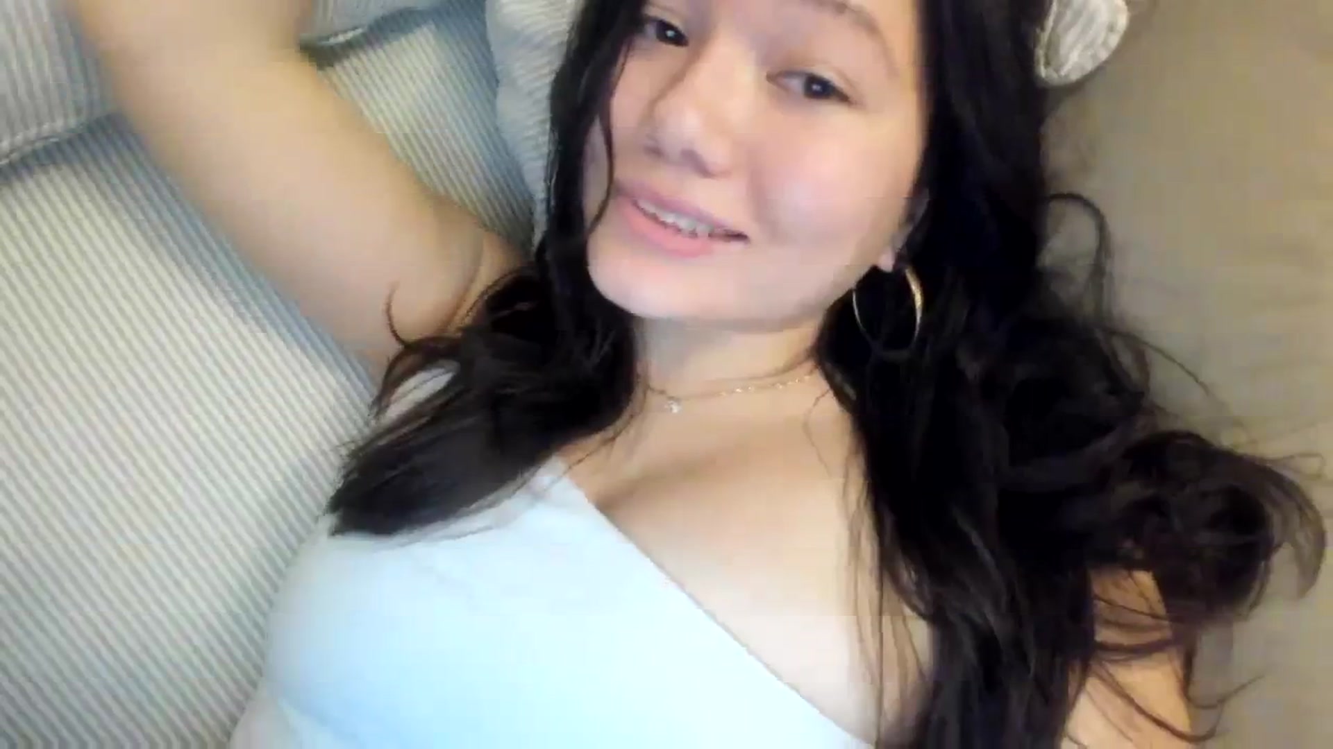 Gallery image thumbnail from imava's myfreecams stream on, 11/18/2023, 10:25 image 3 of 20