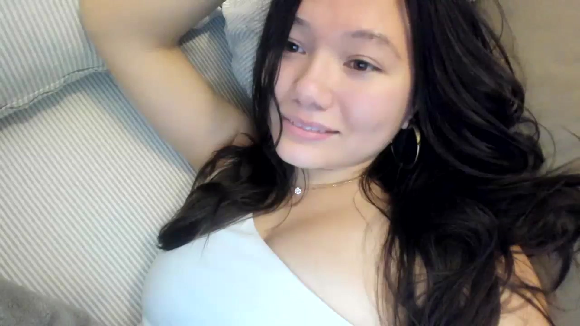 Gallery image thumbnail from imava's myfreecams stream on, 11/18/2023, 10:25 image 4 of 20