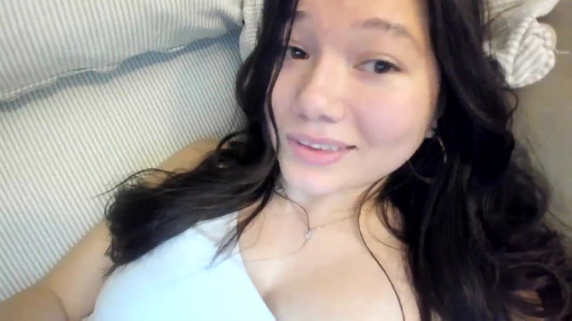Gallery image thumbnail from imava's myfreecams stream on, 11/18/2023, 10:25 image 2 of 20
