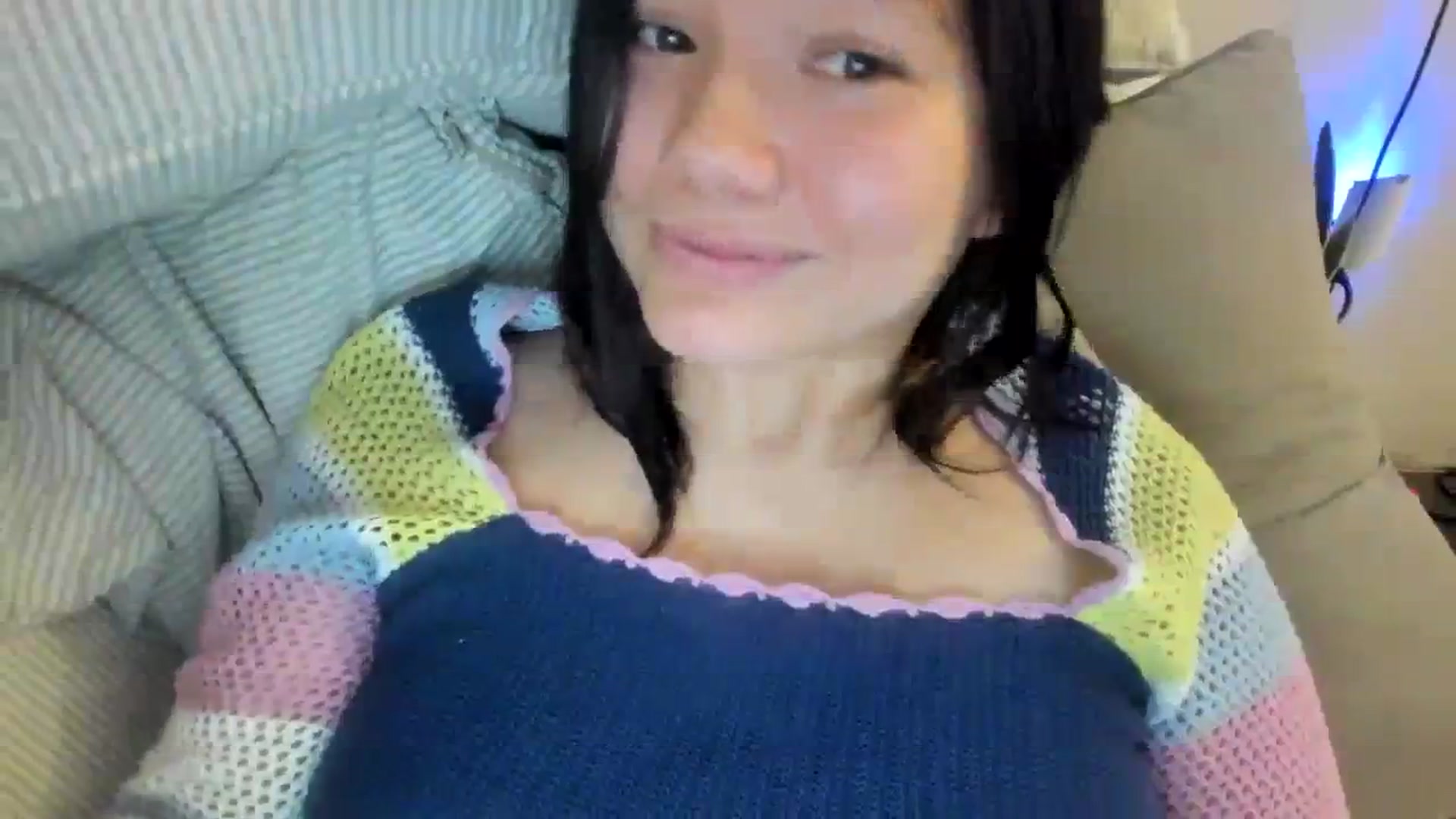 Gallery image thumbnail from imava's myfreecams stream on, 11/19/2023, 12:02 image 15 of 20