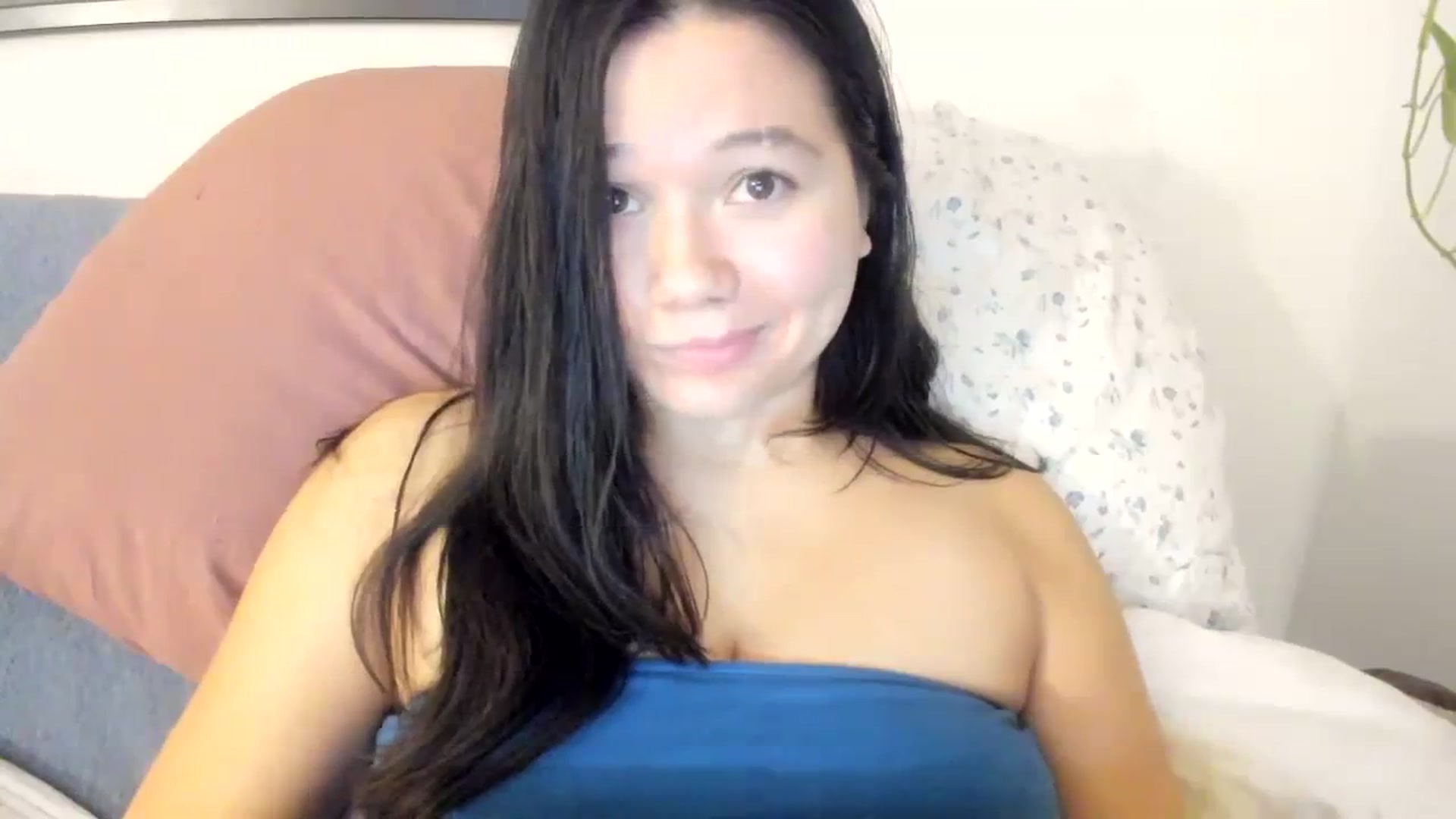 Gallery image thumbnail from imava's myfreecams stream on, 11/20/2023, 19:03 image 15 of 20