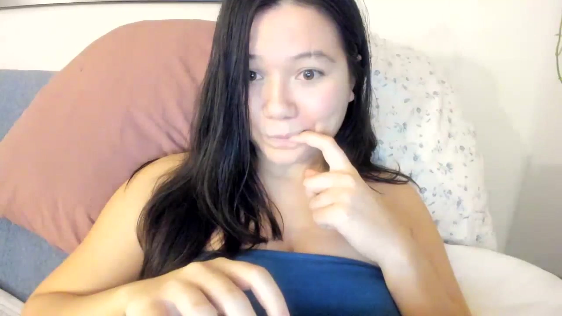 Gallery image thumbnail from imava's myfreecams stream on, 11/20/2023, 19:03 image 17 of 20