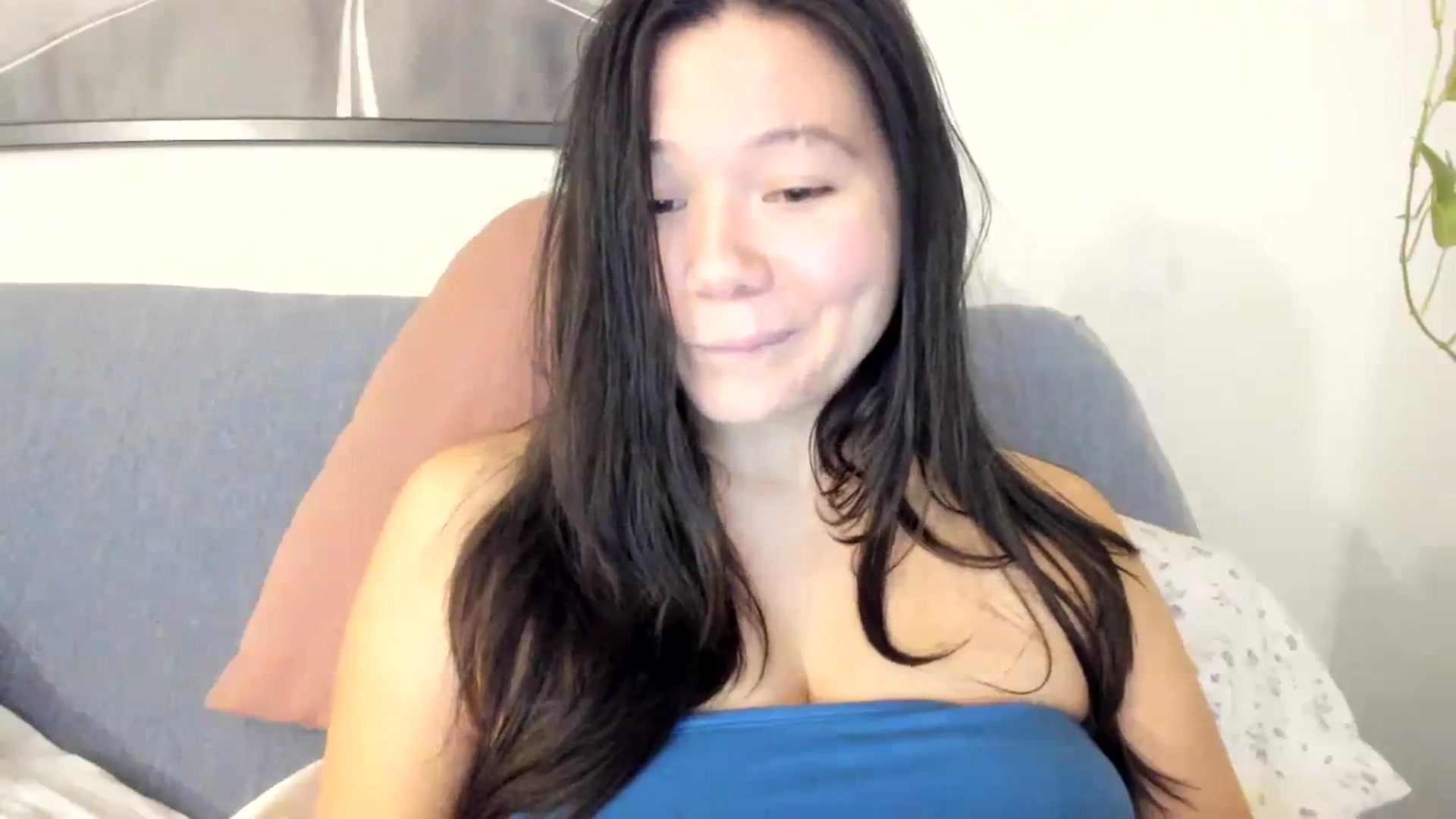Gallery image thumbnail from imava's myfreecams stream on, 11/20/2023, 19:03 image 8 of 20