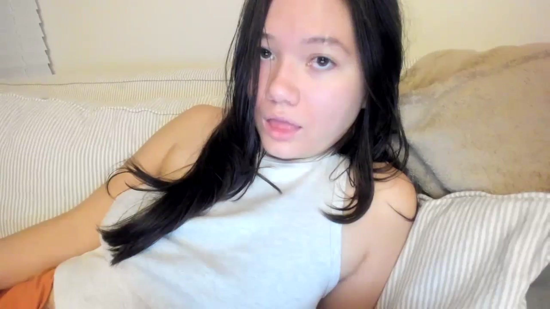 Gallery image thumbnail from imava's myfreecams stream on, 11/21/2023, 06:34 image 16 of 20