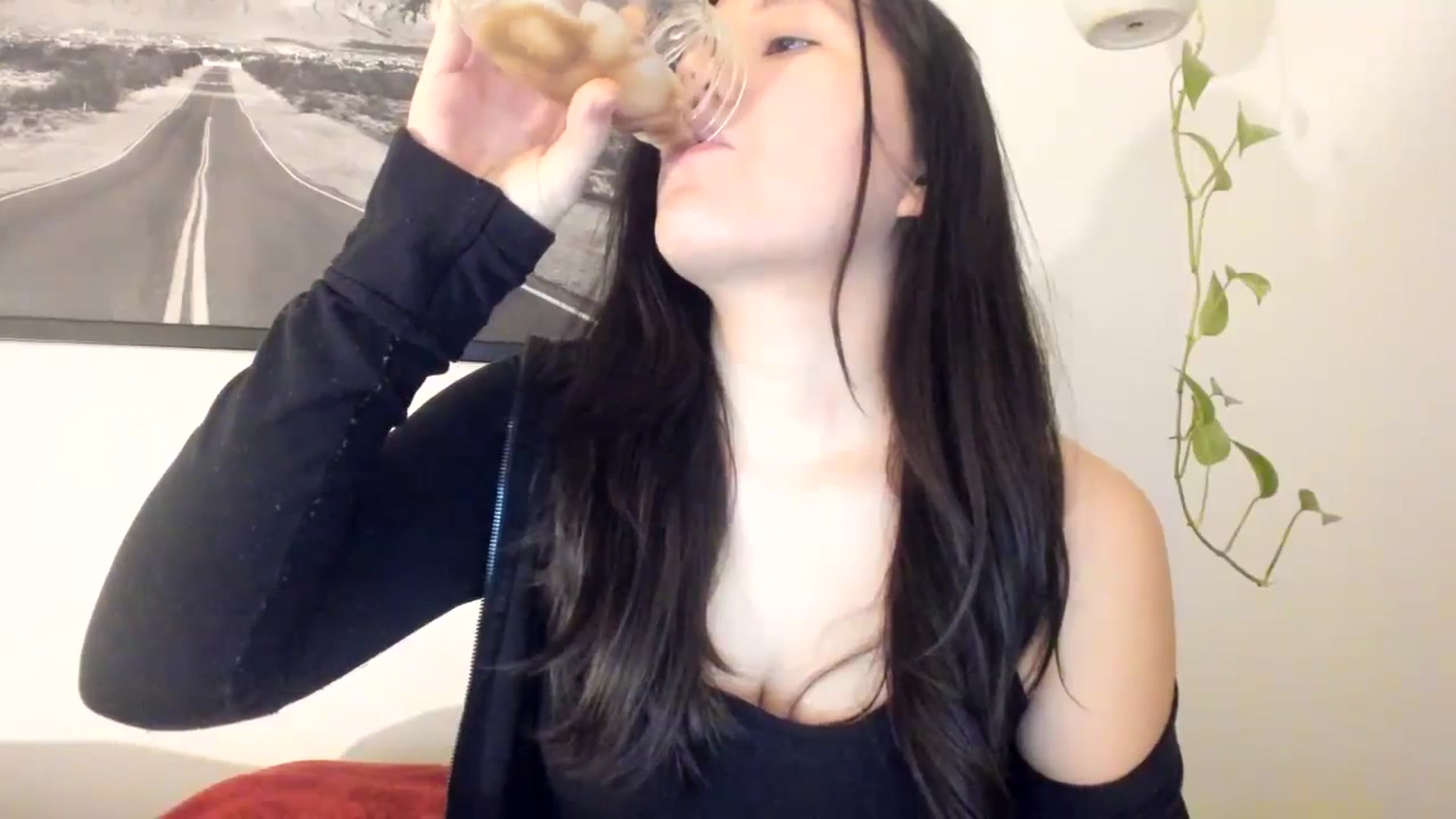 Gallery image thumbnail from imava's myfreecams stream on, 11/22/2023, 16:14 image 3 of 20