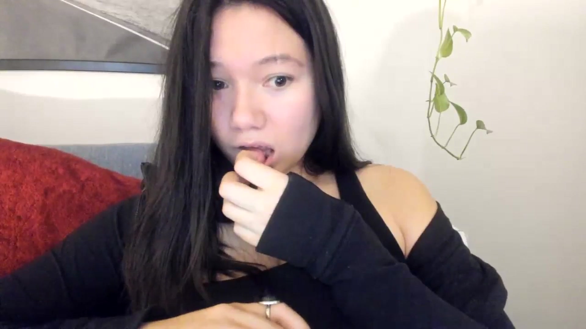 Gallery image thumbnail from imava's myfreecams stream on, 11/22/2023, 17:55 image 10 of 20