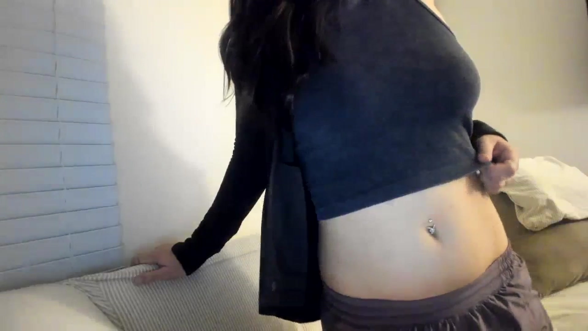 Gallery image thumbnail from imava's myfreecams stream on, 11/27/2023, 08:32 image 2 of 20