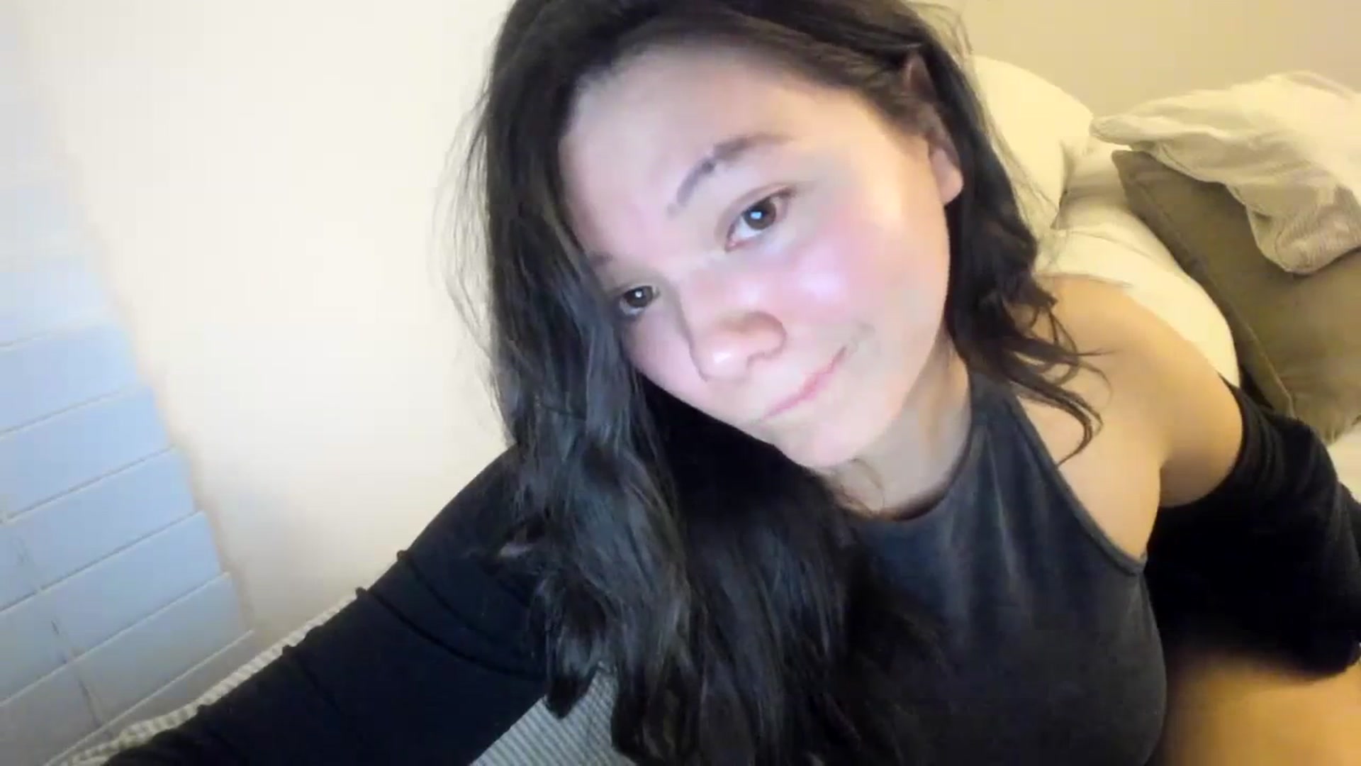 Gallery image thumbnail from imava's myfreecams stream on, 11/27/2023, 08:32 image 5 of 20