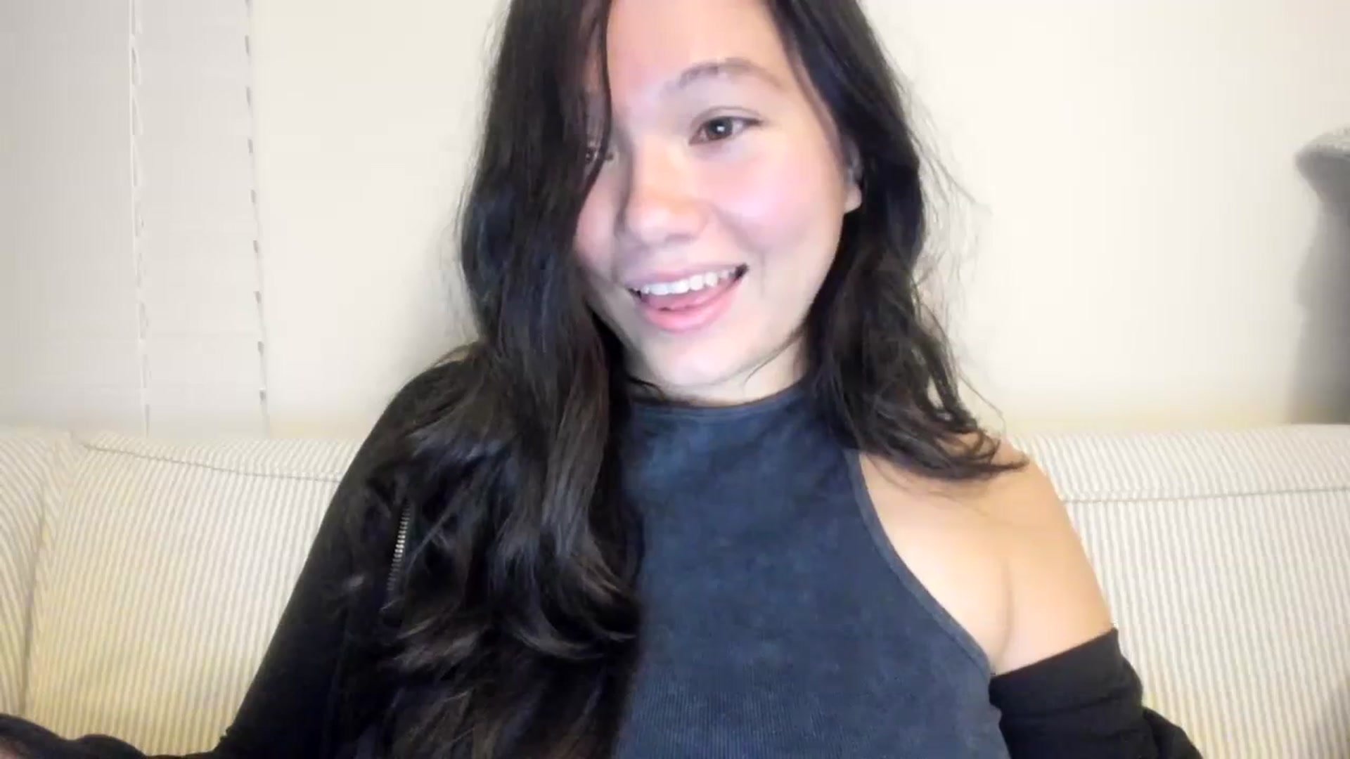 Gallery image thumbnail from imava's myfreecams stream on, 11/27/2023, 08:32 image 13 of 20