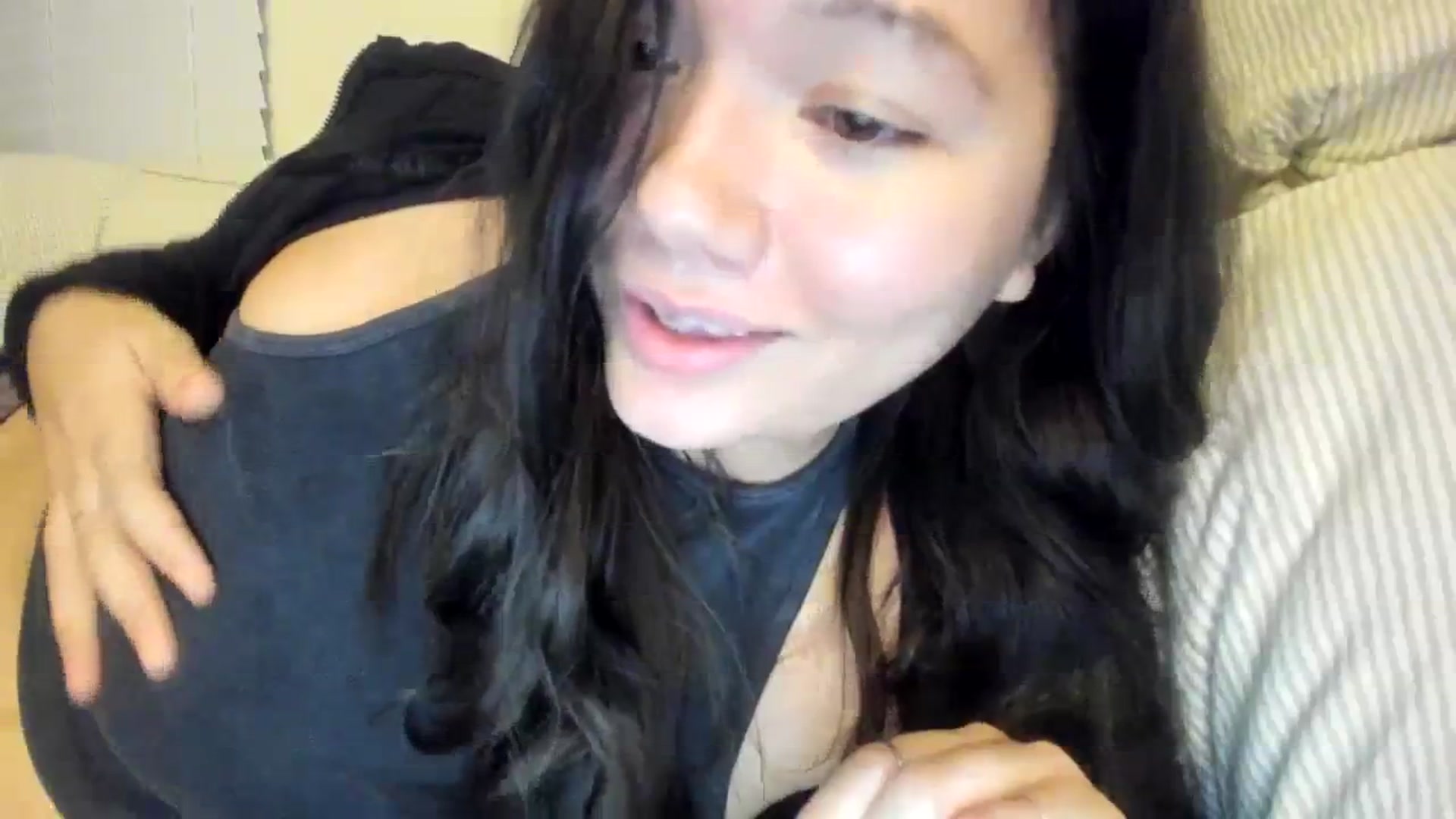 Gallery image thumbnail from imava's myfreecams stream on, 11/27/2023, 10:05 image 20 of 20