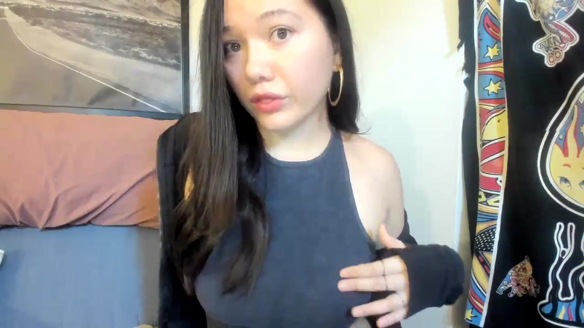 Gallery image thumbnail from imava's myfreecams stream on, 11/28/2023, 18:03 image 10 of 20