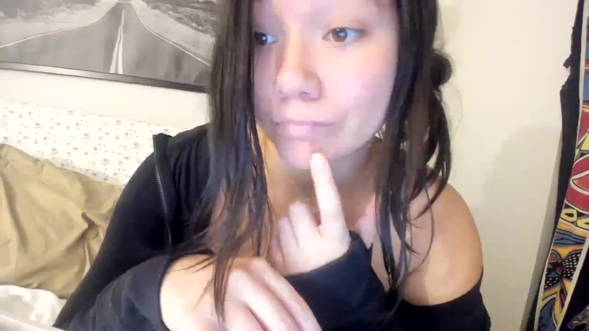 Gallery image thumbnail from imava's myfreecams stream on, 12/02/2023, 20:04 image 15 of 20