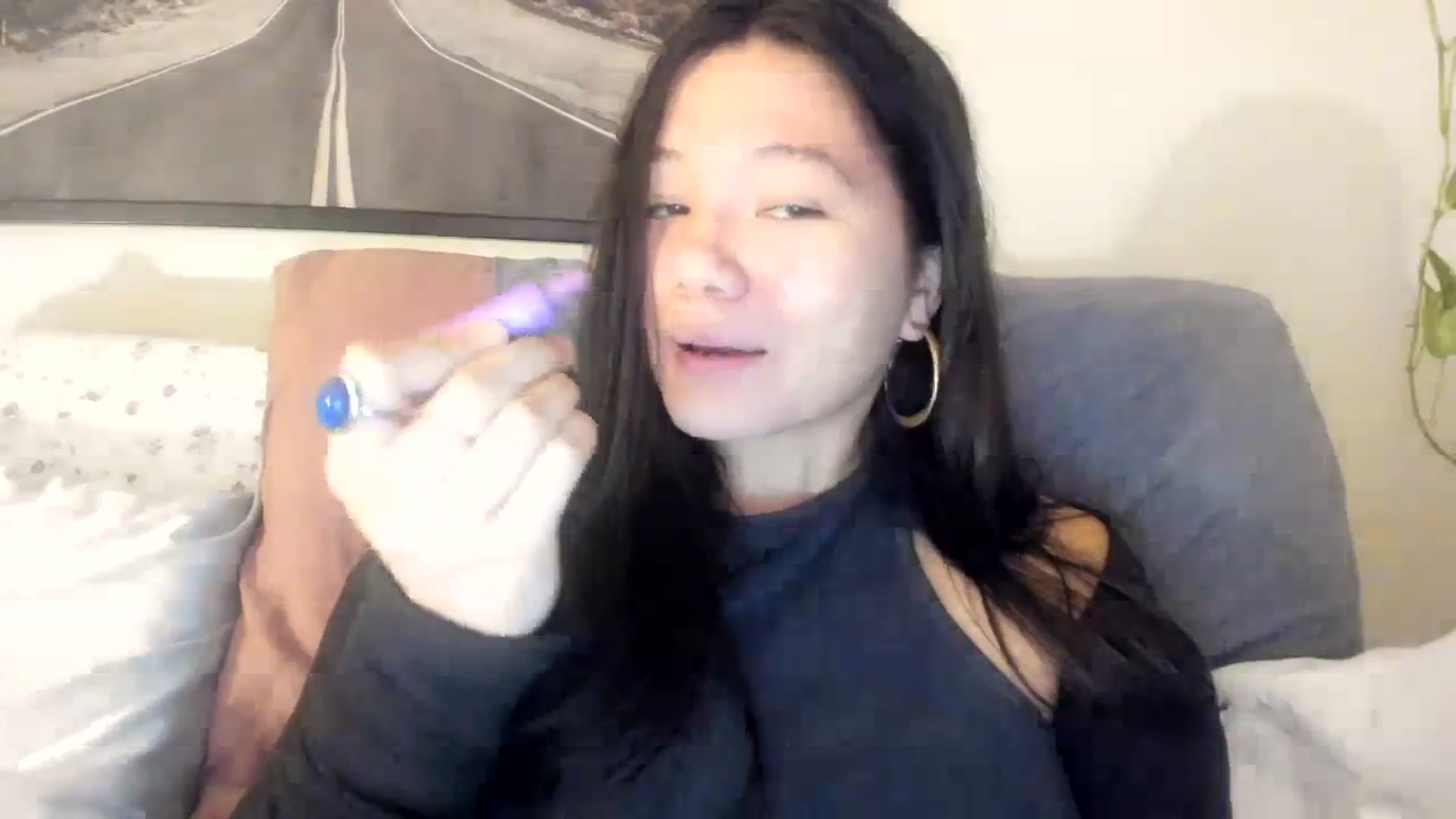 Gallery image thumbnail from imava's myfreecams stream on, 12/03/2023, 18:04 image 14 of 20