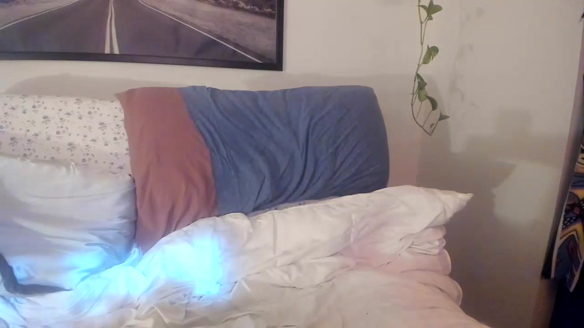 Gallery image thumbnail from imava's myfreecams stream on, 12/03/2023, 18:23 image 20 of 20