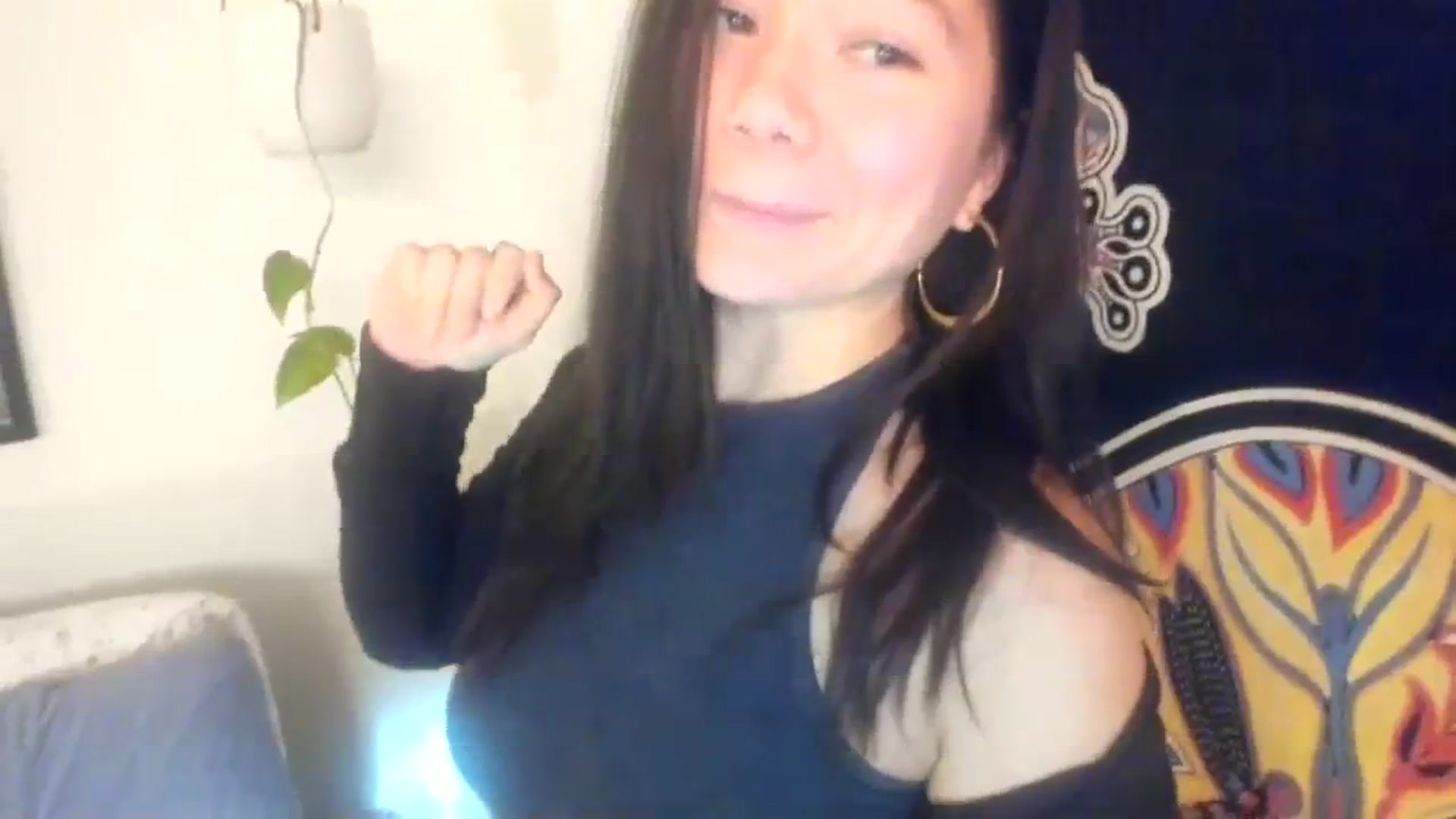 Gallery image thumbnail from imava's myfreecams stream on, 12/03/2023, 19:37 image 10 of 20