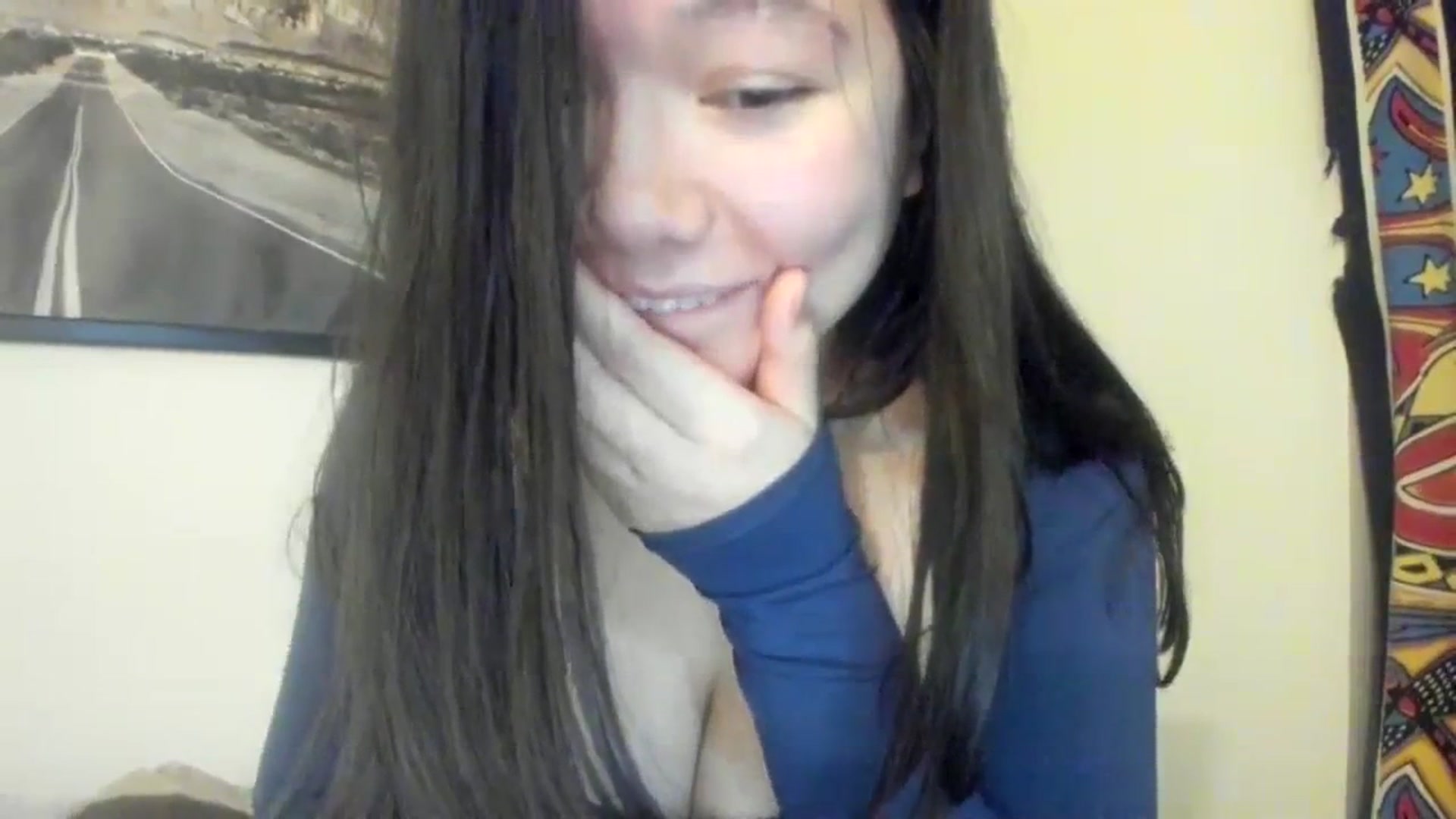 Gallery image thumbnail from imava's myfreecams stream on, 12/04/2023, 19:21 image 8 of 20