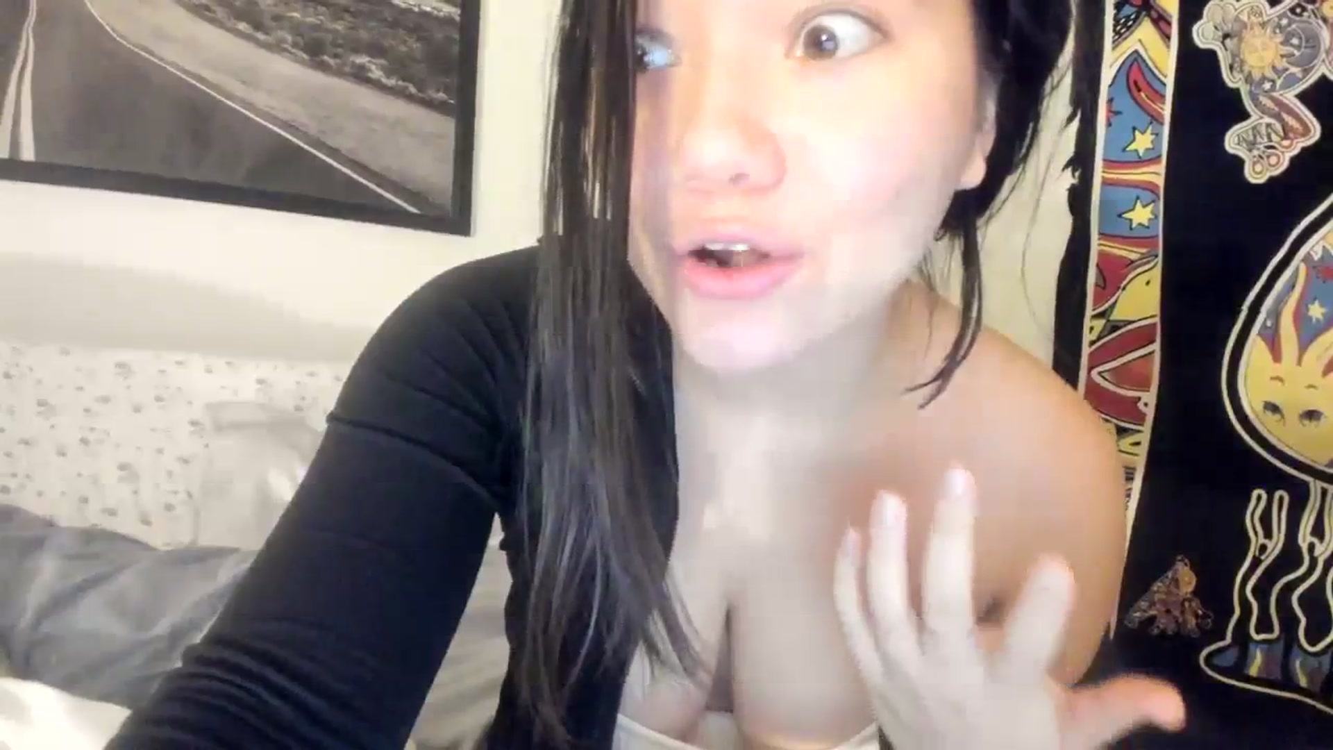 Gallery image thumbnail from imava's myfreecams stream on, 12/05/2023, 18:42 image 15 of 20