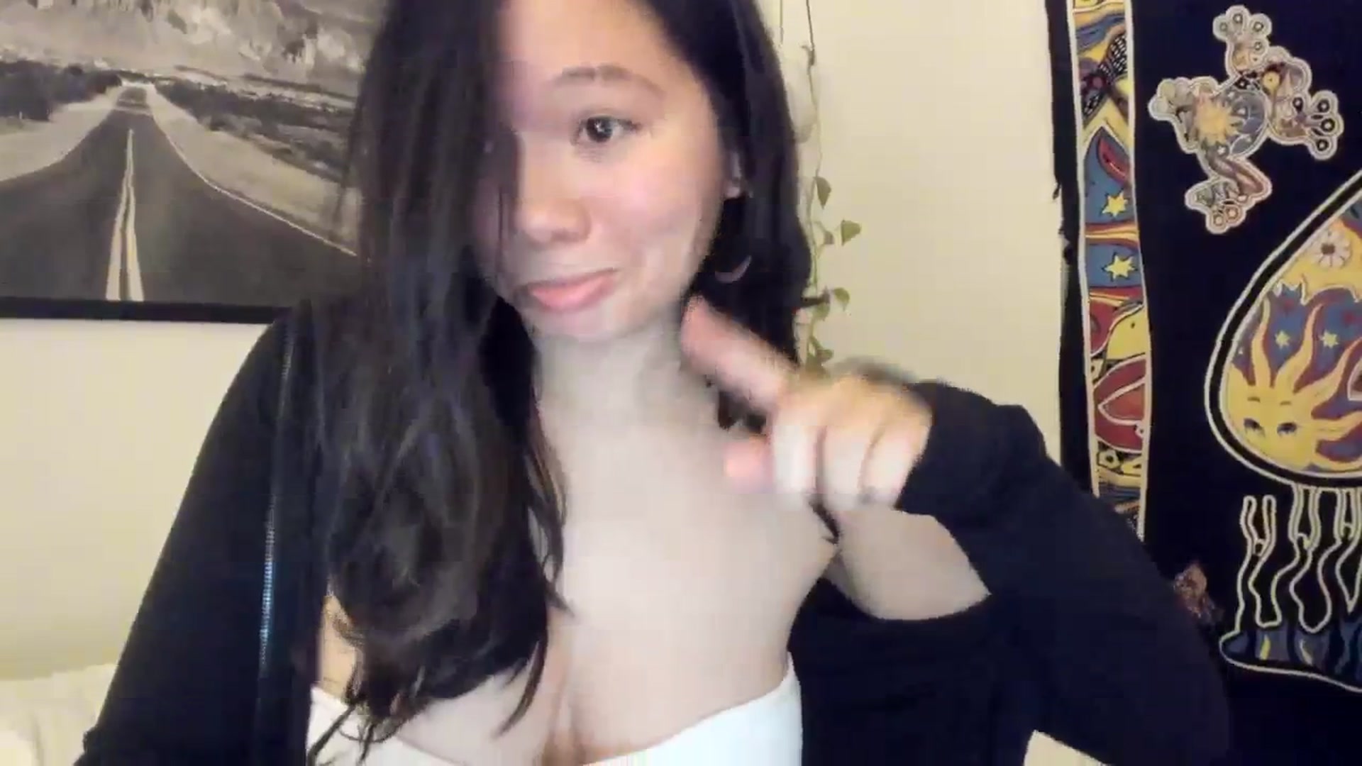 Gallery image thumbnail from imava's myfreecams stream on, 12/07/2023, 24:33 image 4 of 20
