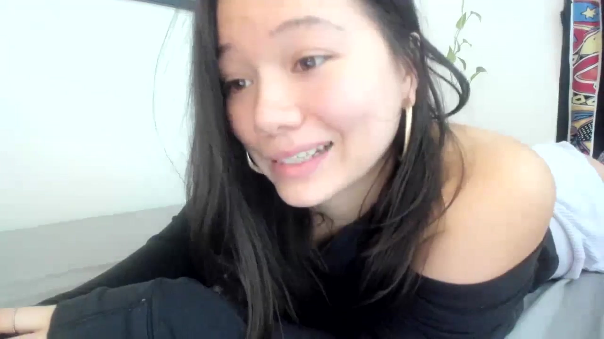 Gallery image thumbnail from imava's myfreecams stream on, 12/08/2023, 17:31 image 15 of 20