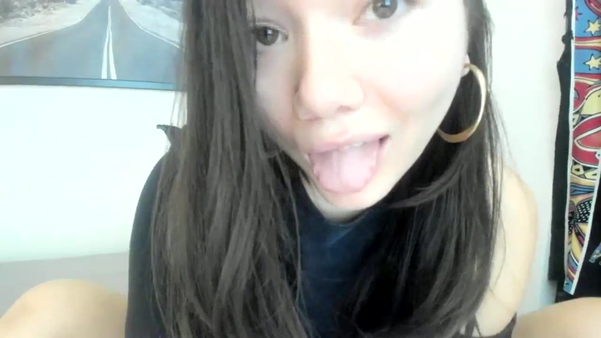 Gallery image thumbnail from imava's myfreecams stream on, 12/08/2023, 17:31 image 18 of 20