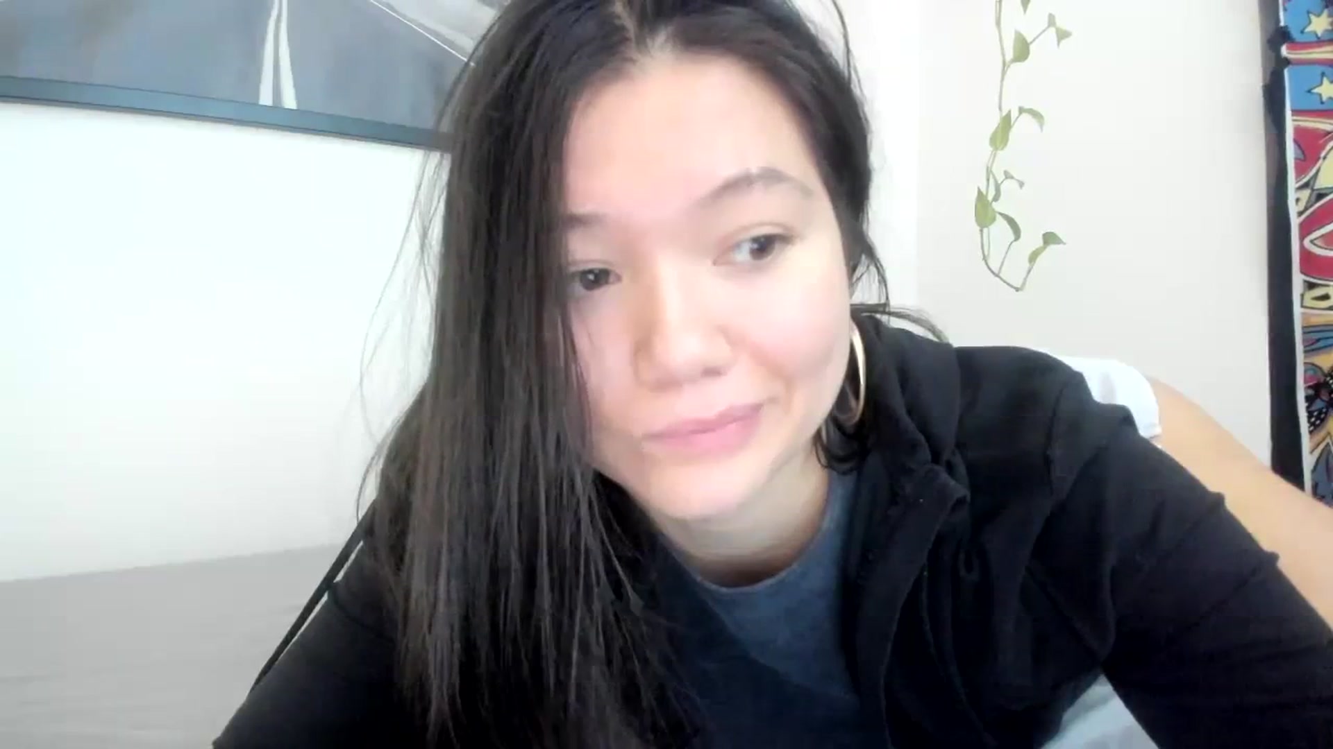 Gallery image thumbnail from imava's myfreecams stream on, 12/08/2023, 17:43 image 20 of 20