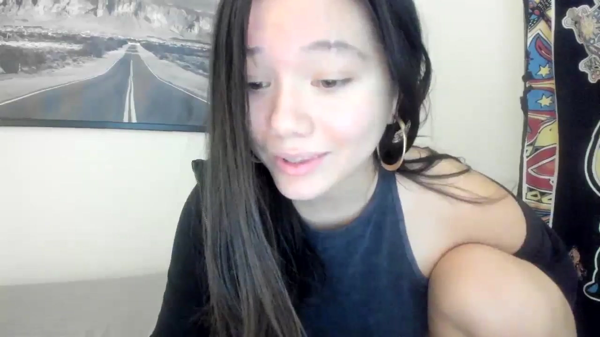 Gallery image thumbnail from imava's myfreecams stream on, 12/08/2023, 20:07 image 10 of 20