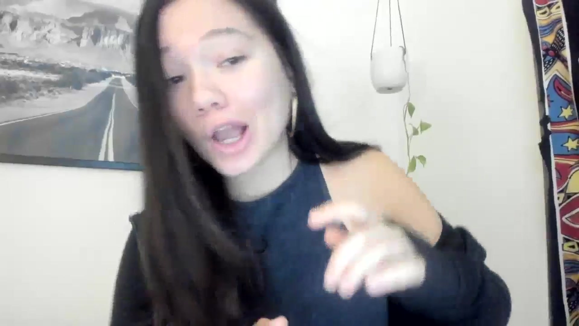Gallery image thumbnail from imava's myfreecams stream on, 12/08/2023, 20:07 image 6 of 20