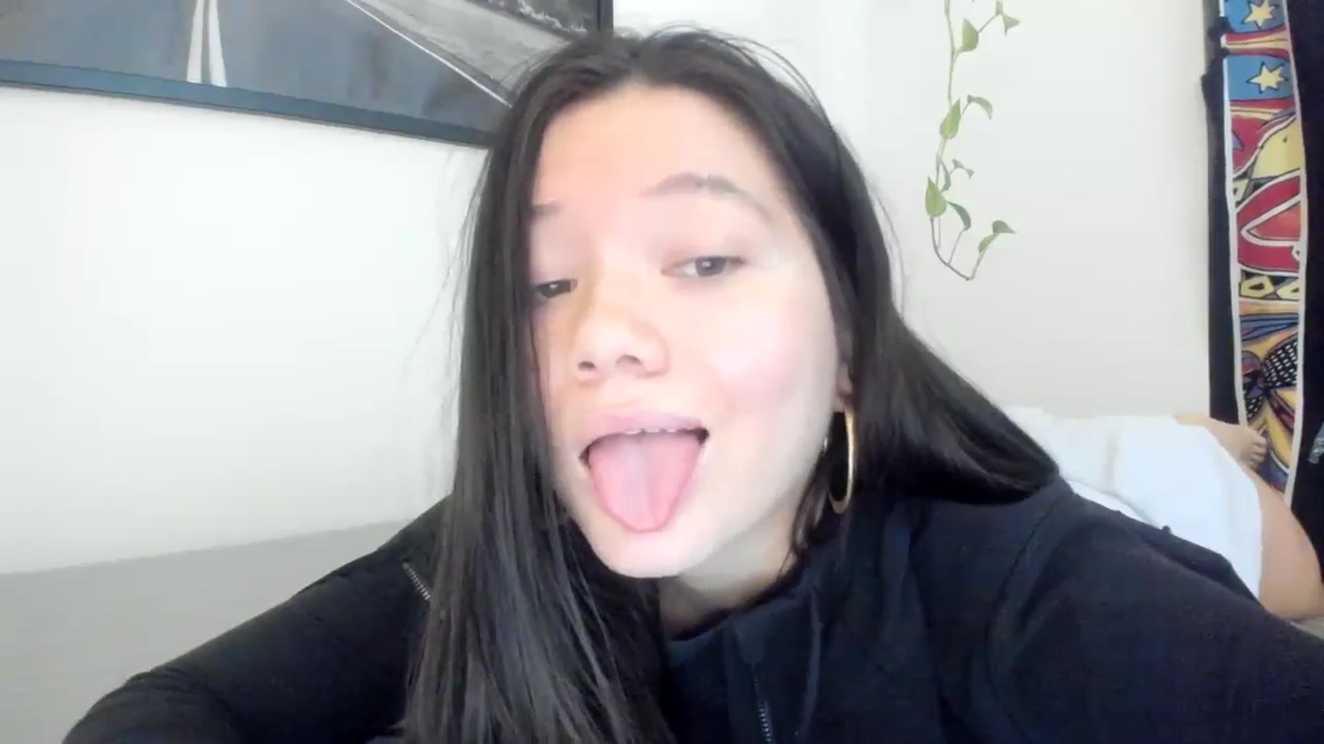 Gallery image thumbnail from imava's myfreecams stream on, 12/08/2023, 20:07 image 2 of 20