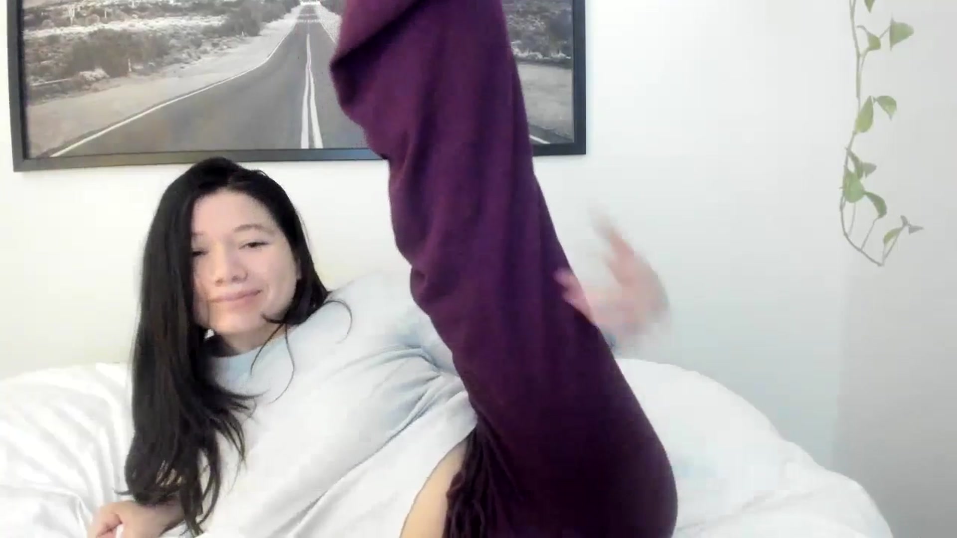 Gallery image thumbnail from imava's myfreecams stream on, 12/09/2023, 17:11 image 18 of 20