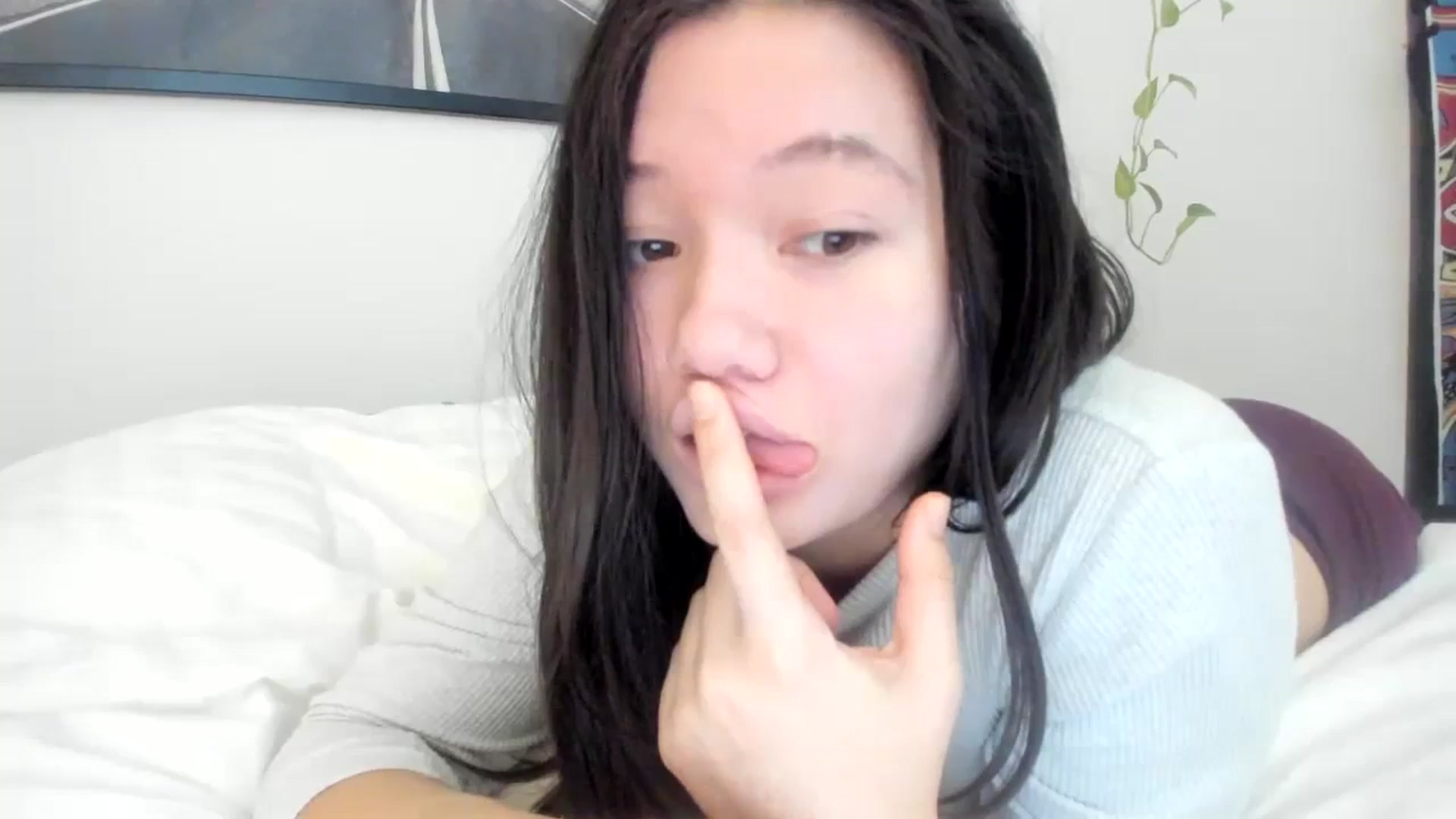 Gallery image thumbnail from imava's myfreecams stream on, 12/09/2023, 17:33 image 4 of 20