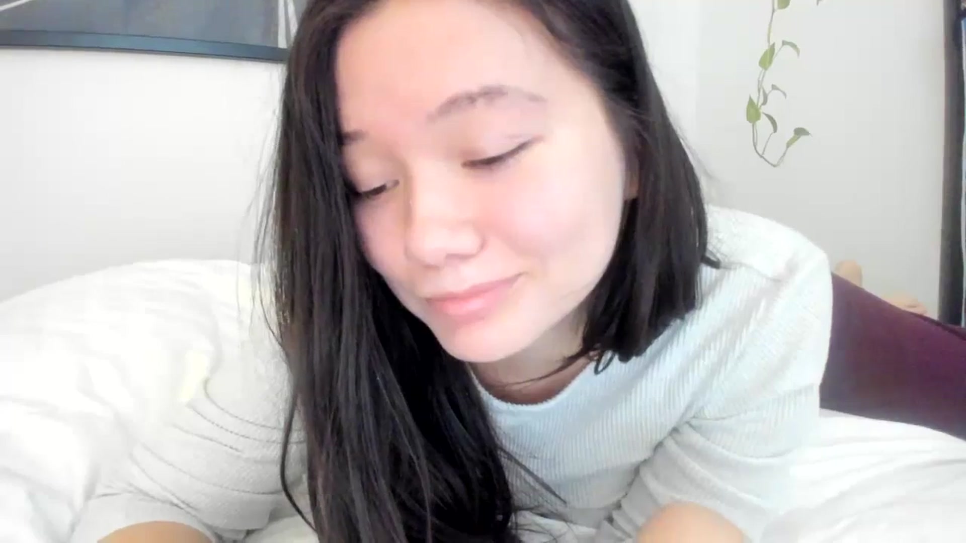 Gallery image thumbnail from imava's myfreecams stream on, 12/09/2023, 17:33 image 14 of 20