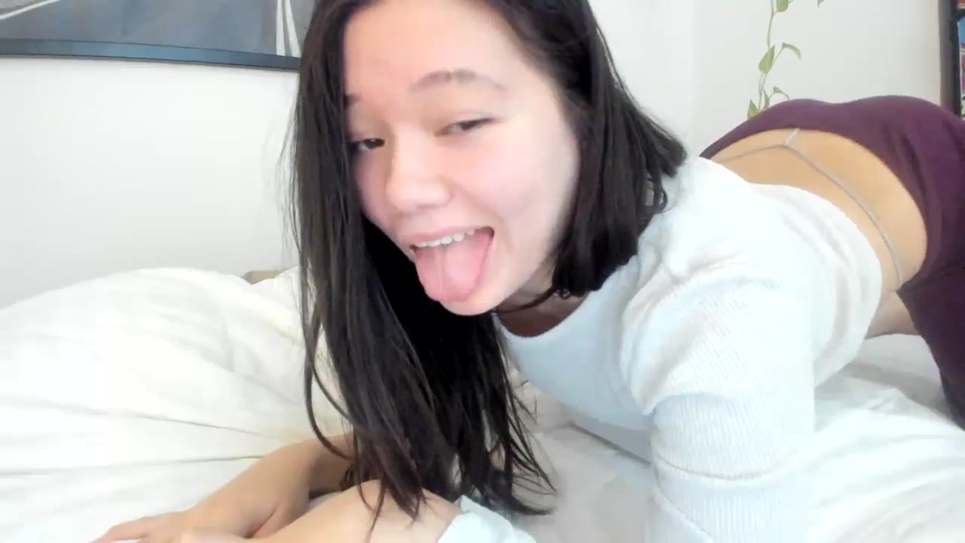 Gallery image thumbnail from imava's myfreecams stream on, 12/09/2023, 17:33 image 12 of 20