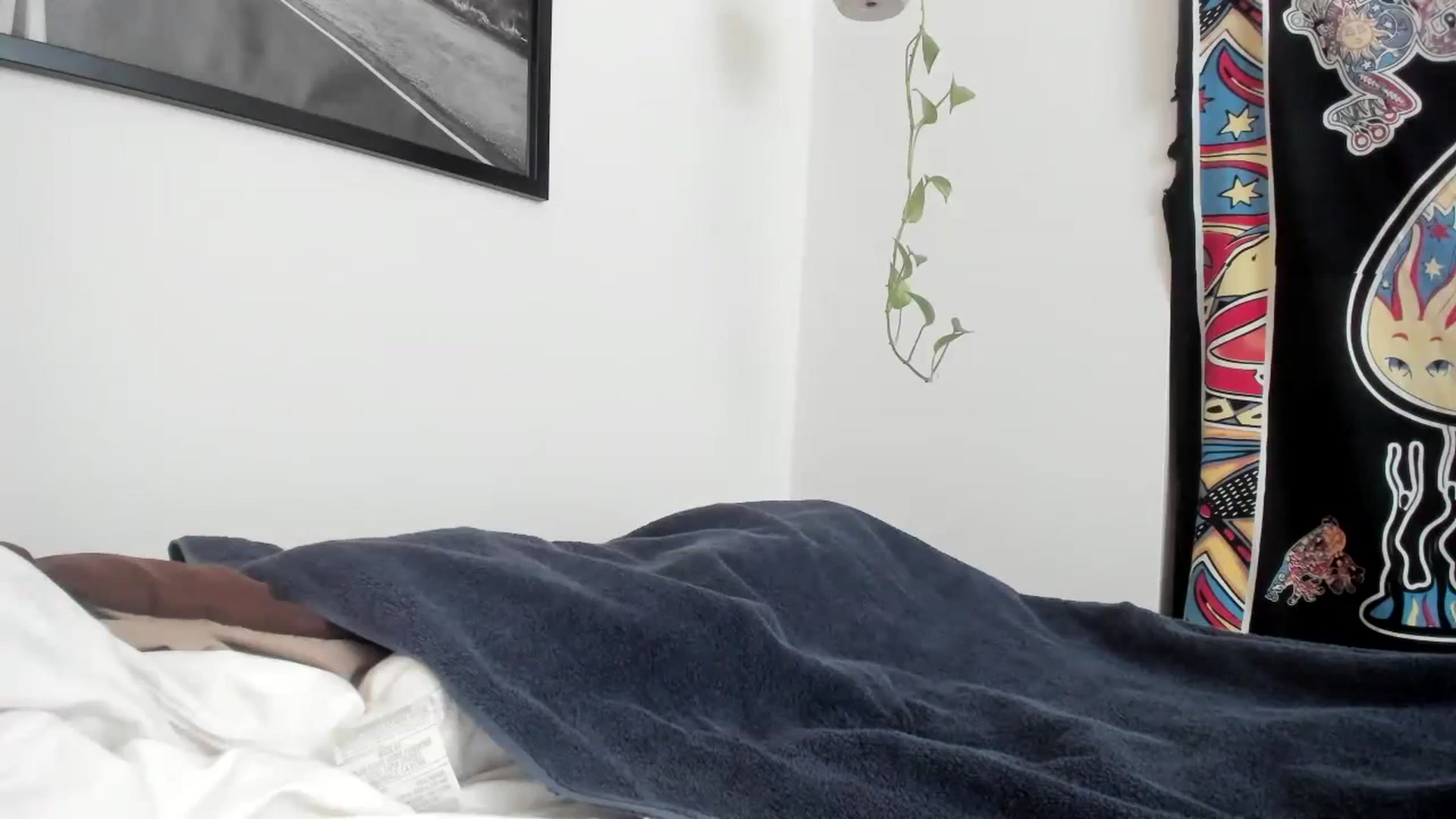 Gallery image thumbnail from imava's myfreecams stream on, 12/11/2023, 18:47 image 19 of 20