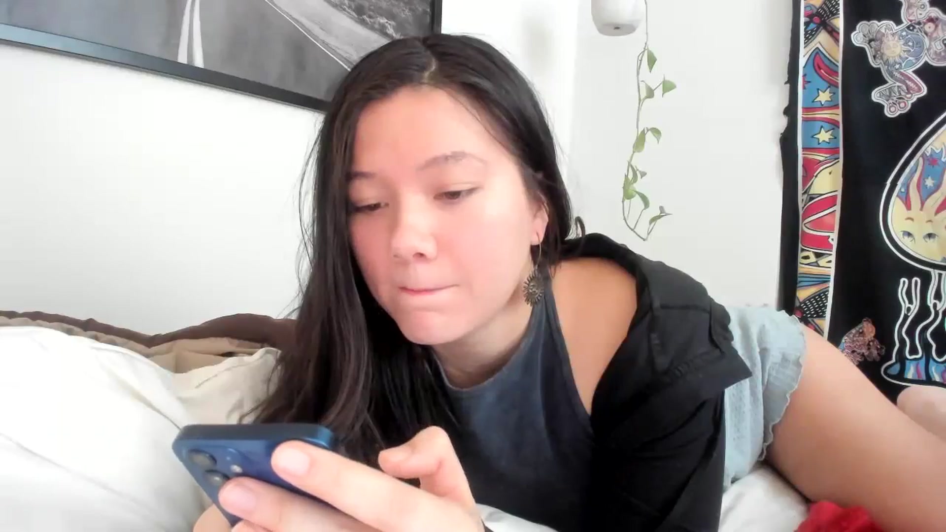 Gallery image thumbnail from imava's myfreecams stream on, 12/11/2023, 18:47 image 11 of 20