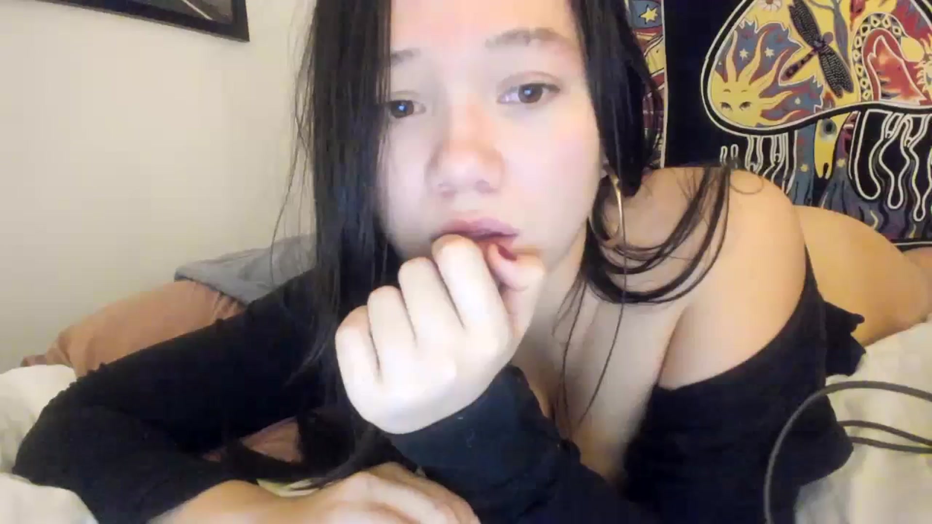 Gallery image thumbnail from imava's myfreecams stream on, 12/17/2023, 02:47 image 19 of 20
