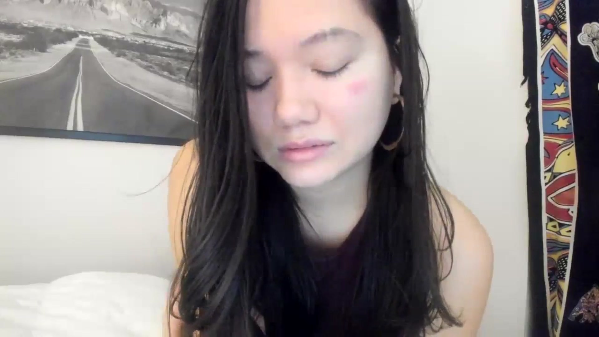 Gallery image thumbnail from imava's myfreecams stream on, 12/17/2023, 20:54 image 4 of 20