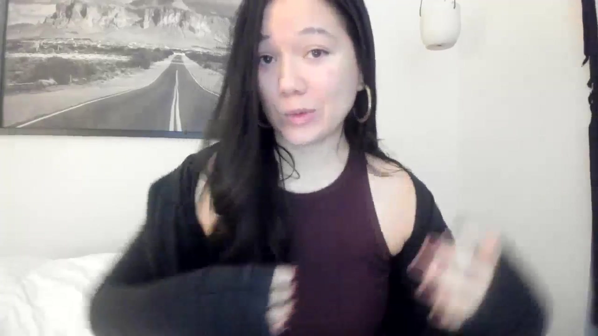 Gallery image thumbnail from imava's myfreecams stream on, 12/17/2023, 20:54 image 14 of 20