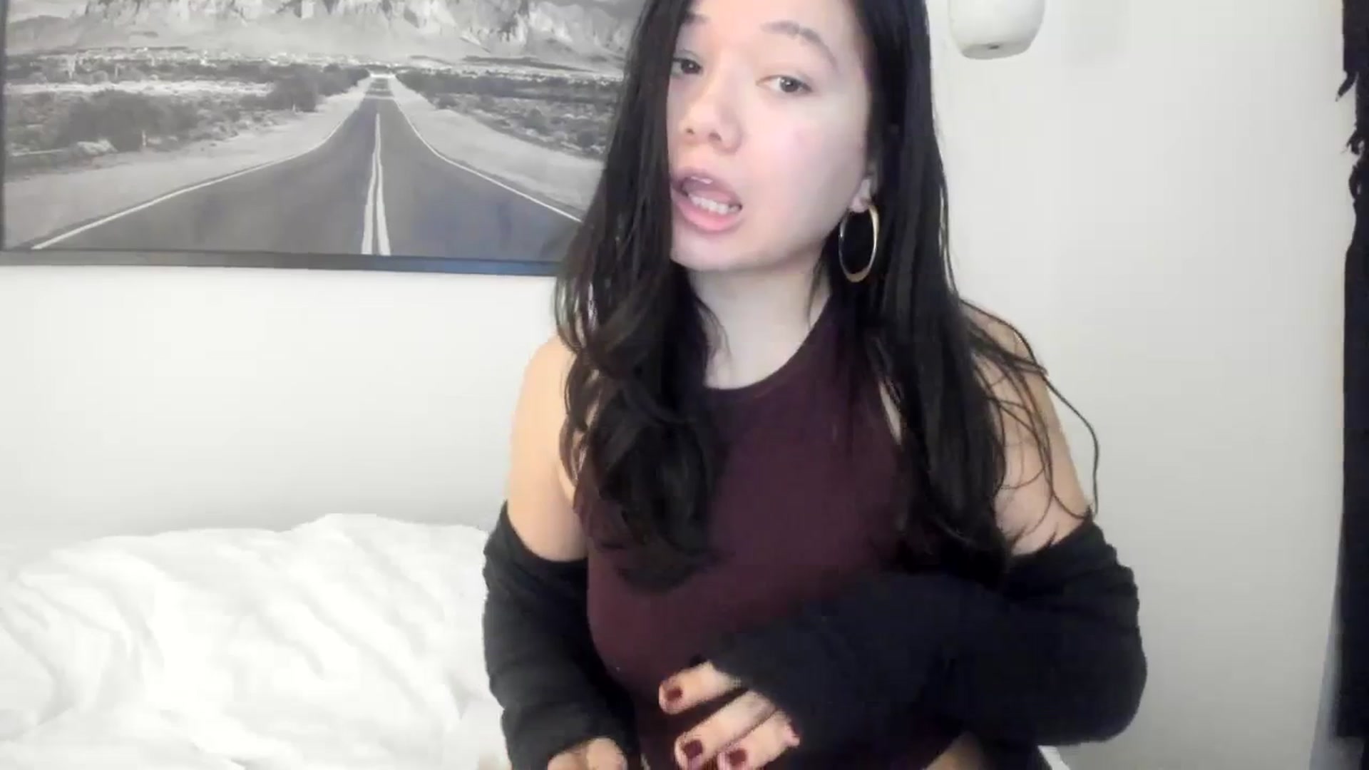 Gallery image thumbnail from imava's myfreecams stream on, 12/17/2023, 20:54 image 12 of 20