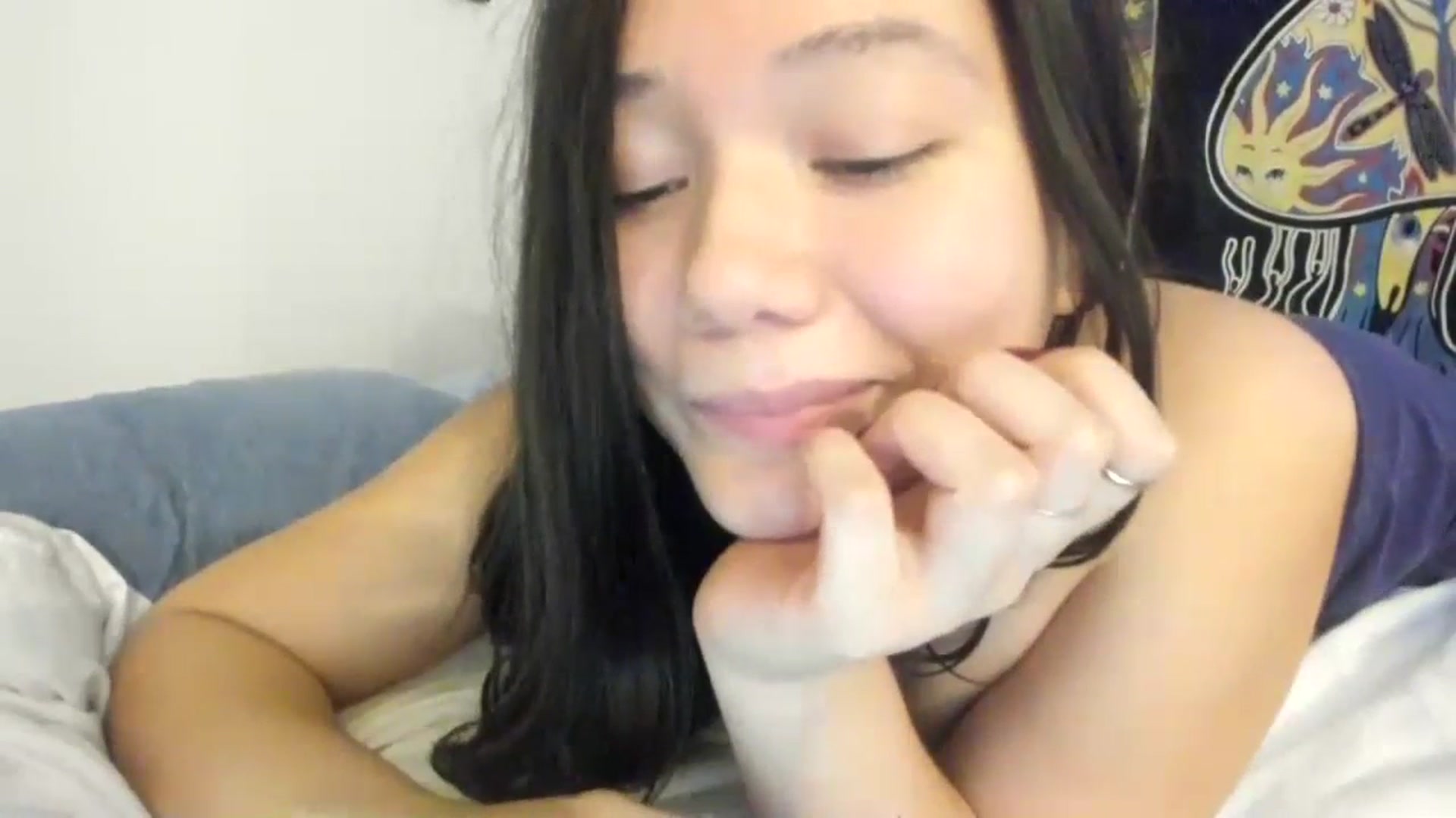 Gallery image thumbnail from imava's myfreecams stream on, 01/02/2024, 01:47 image 4 of 20