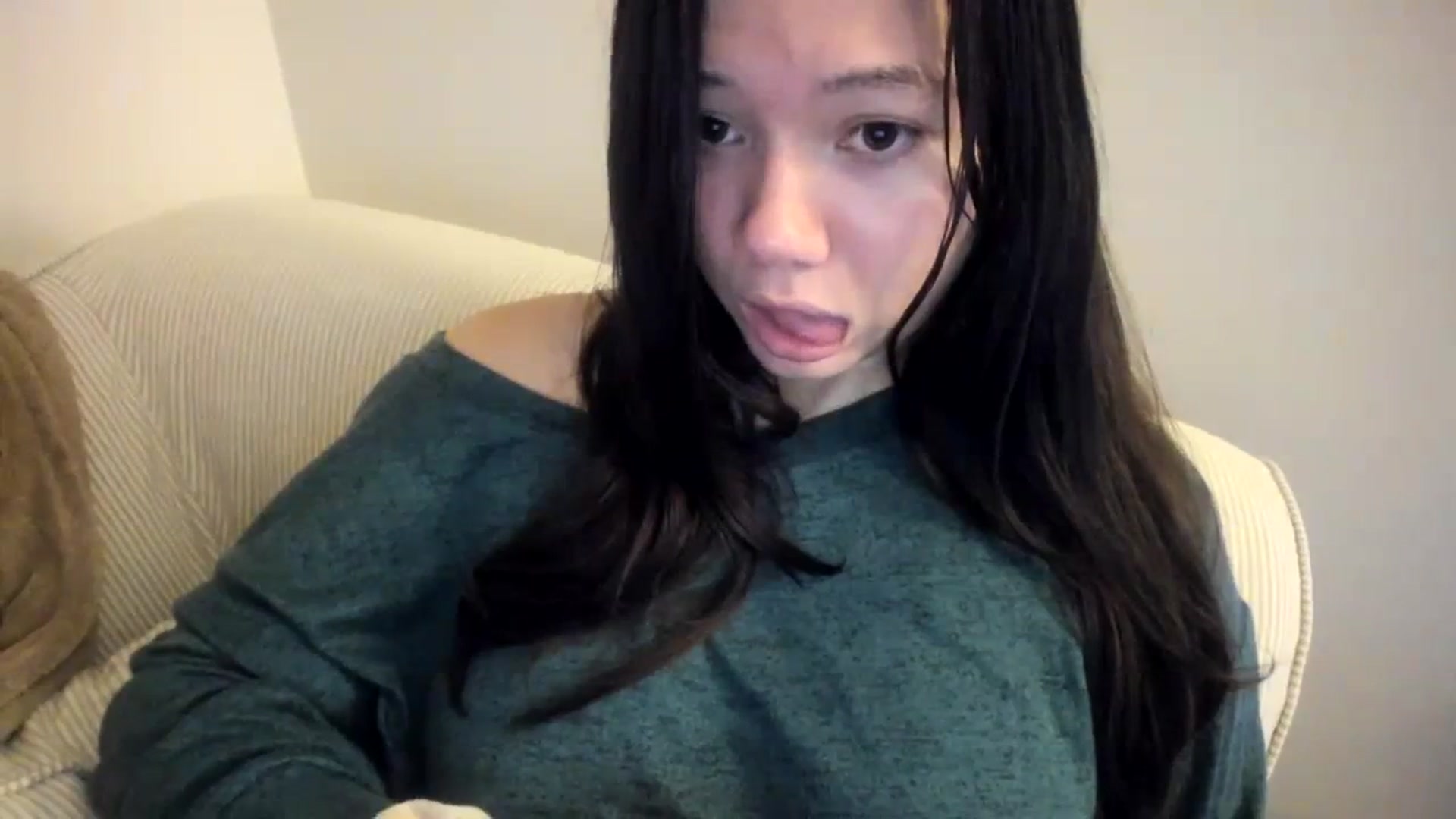 Gallery image thumbnail from imava's myfreecams stream on, 01/03/2024, 08:34 image 2 of 20