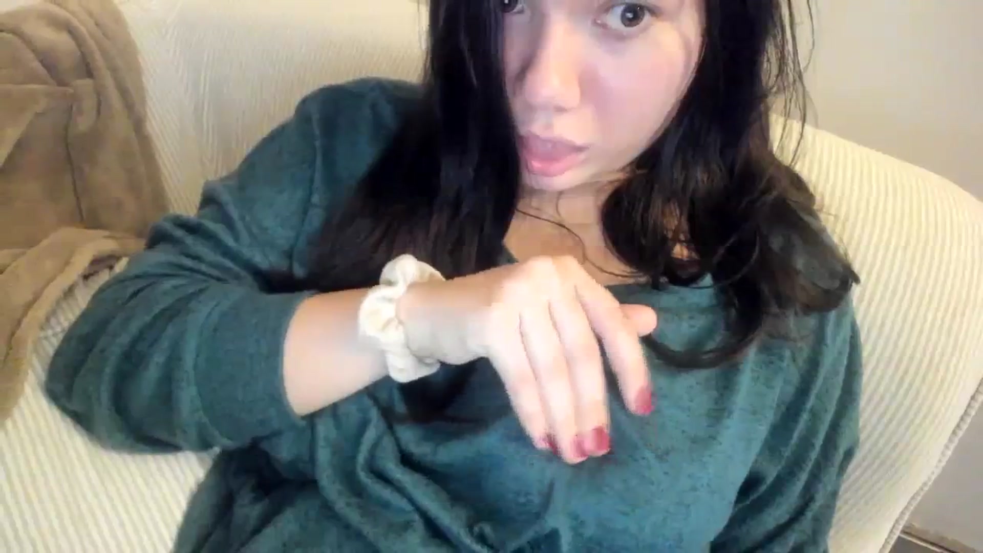 Gallery image thumbnail from imava's myfreecams stream on, 01/03/2024, 08:34 image 19 of 20