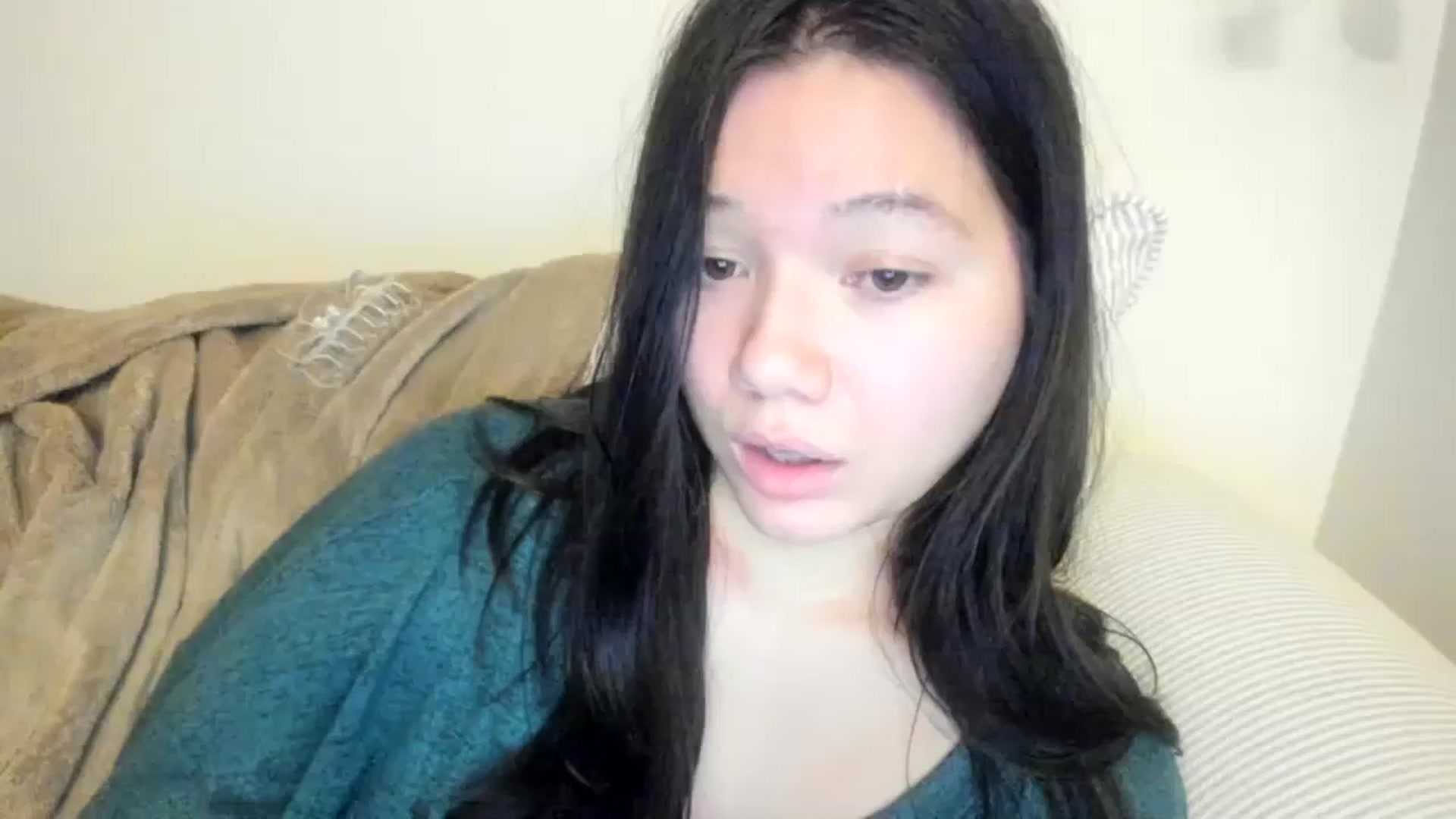 Gallery image thumbnail from imava's myfreecams stream on, 01/03/2024, 10:30 image 19 of 20