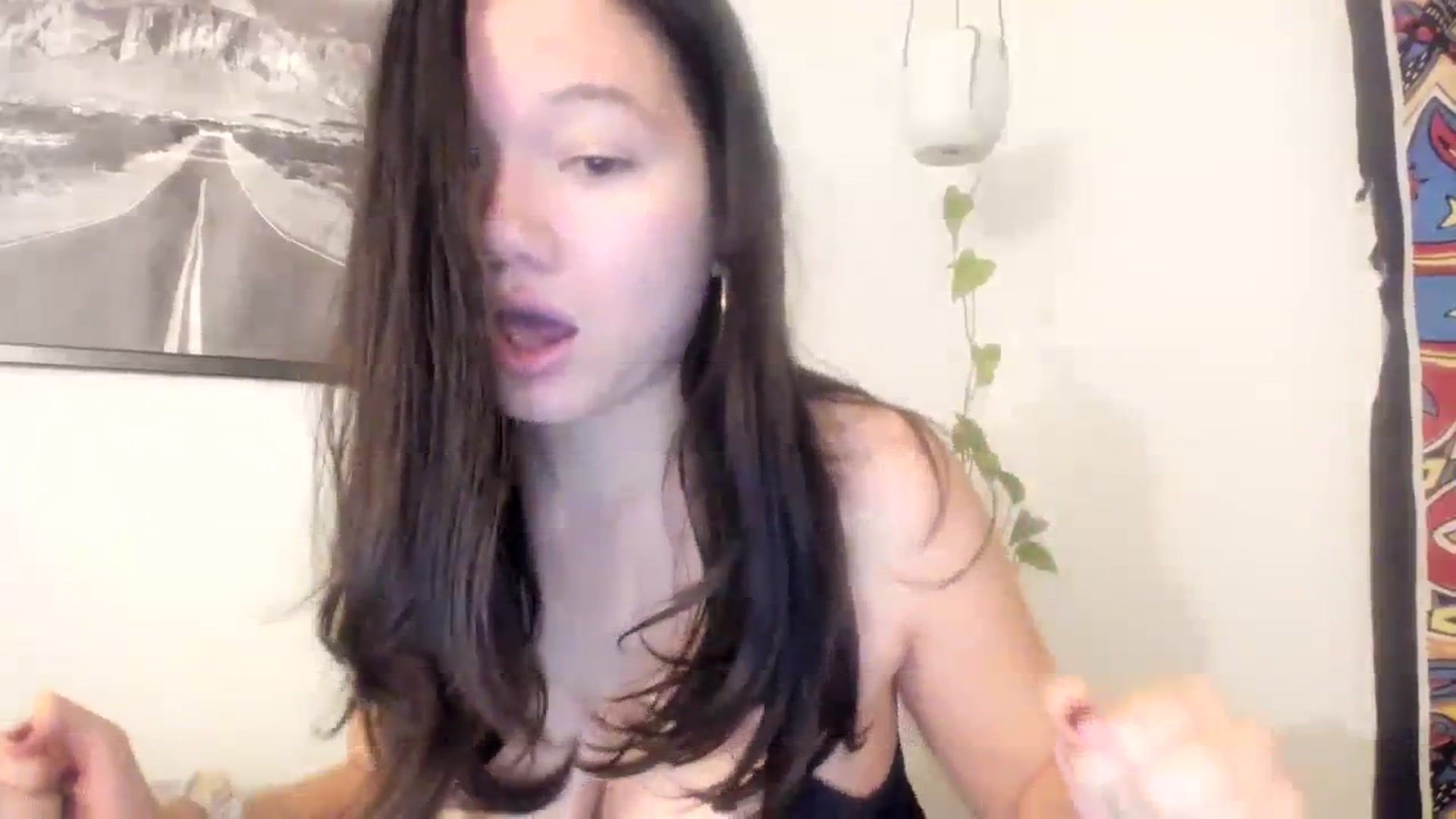 Gallery image thumbnail from imava's myfreecams stream on, 01/04/2024, 08:52 image 2 of 20