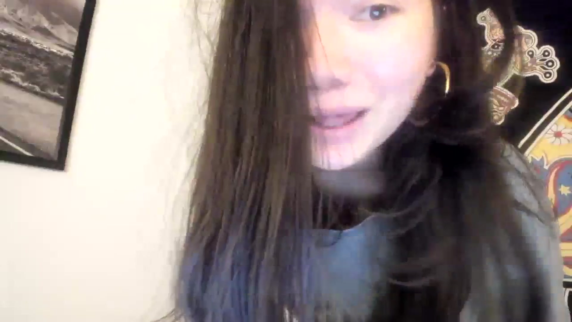 Gallery image thumbnail from imava's myfreecams stream on, 01/04/2024, 08:52 image 17 of 20