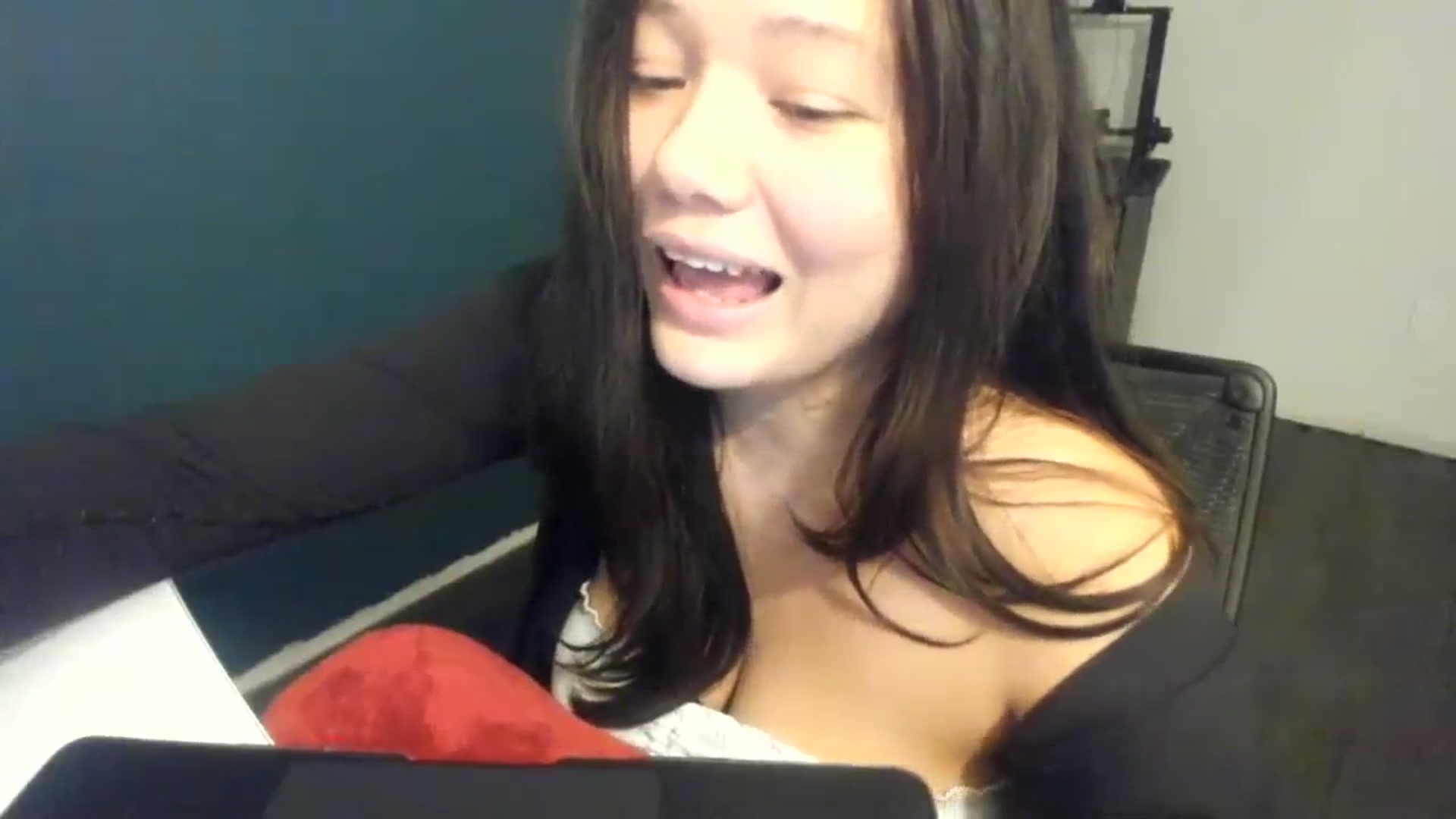 Gallery image thumbnail from imava's myfreecams stream on, 01/07/2024, 10:06 image 3 of 20