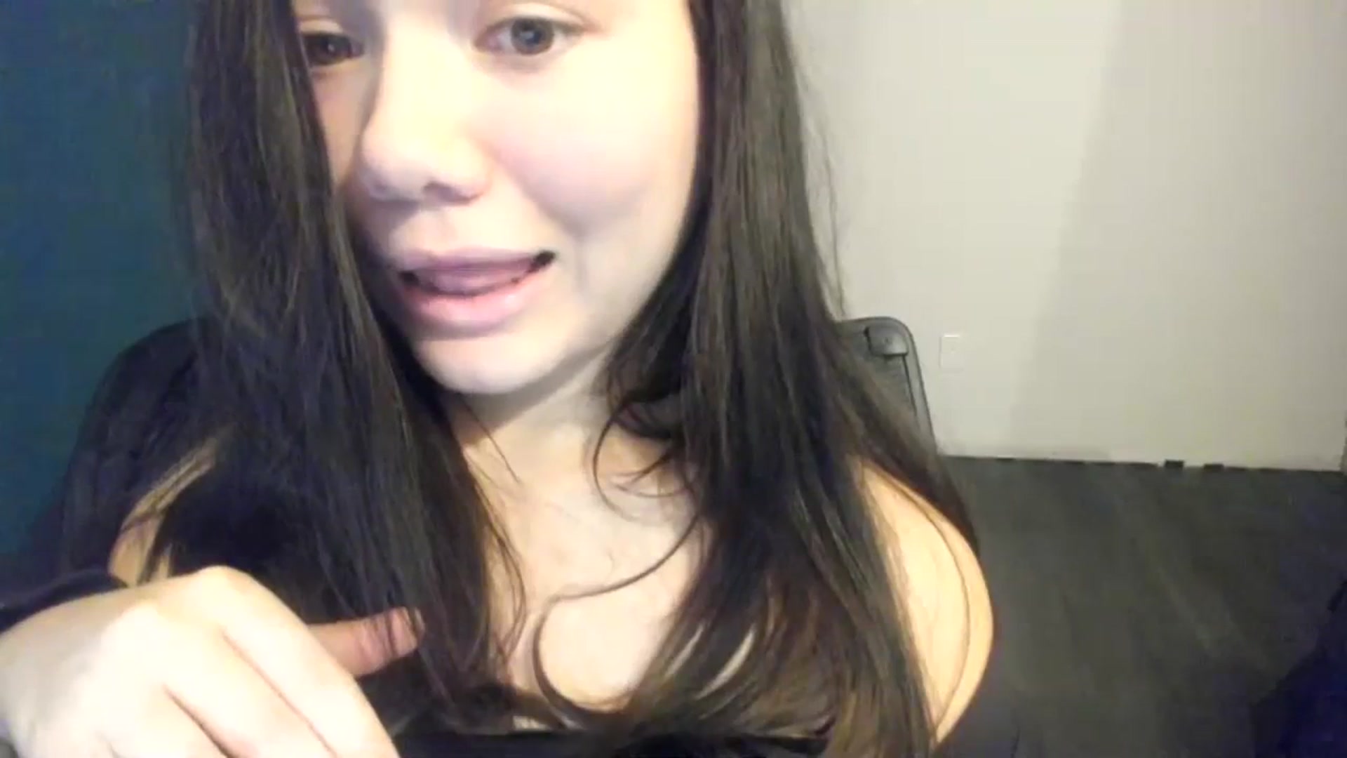 Gallery image thumbnail from imava's myfreecams stream on, 01/07/2024, 10:06 image 17 of 20