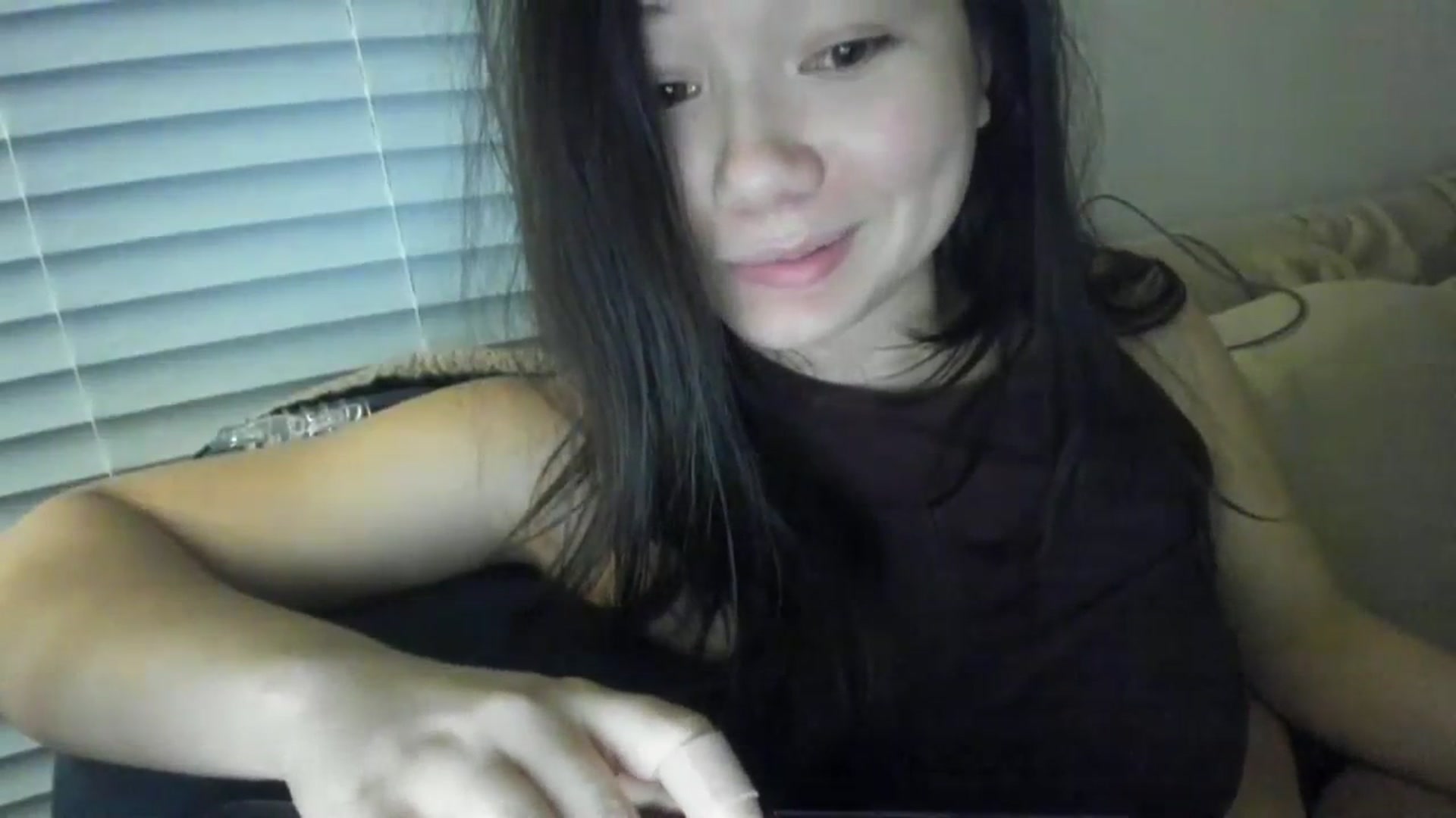 Gallery image thumbnail from imava's myfreecams stream on, 01/08/2024, 08:36 image 7 of 20